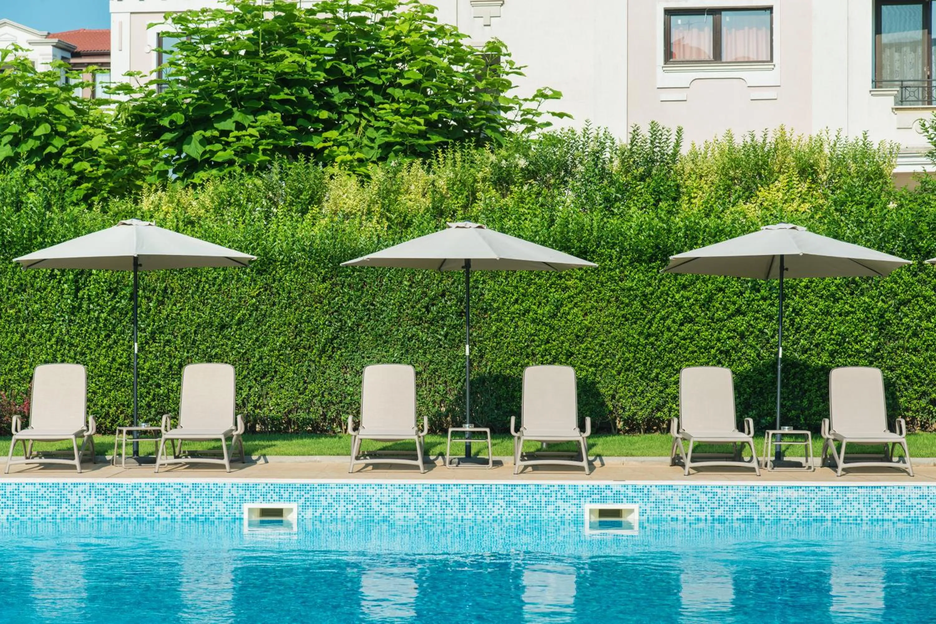 Swimming pool in Hotel Miramar Sozopol