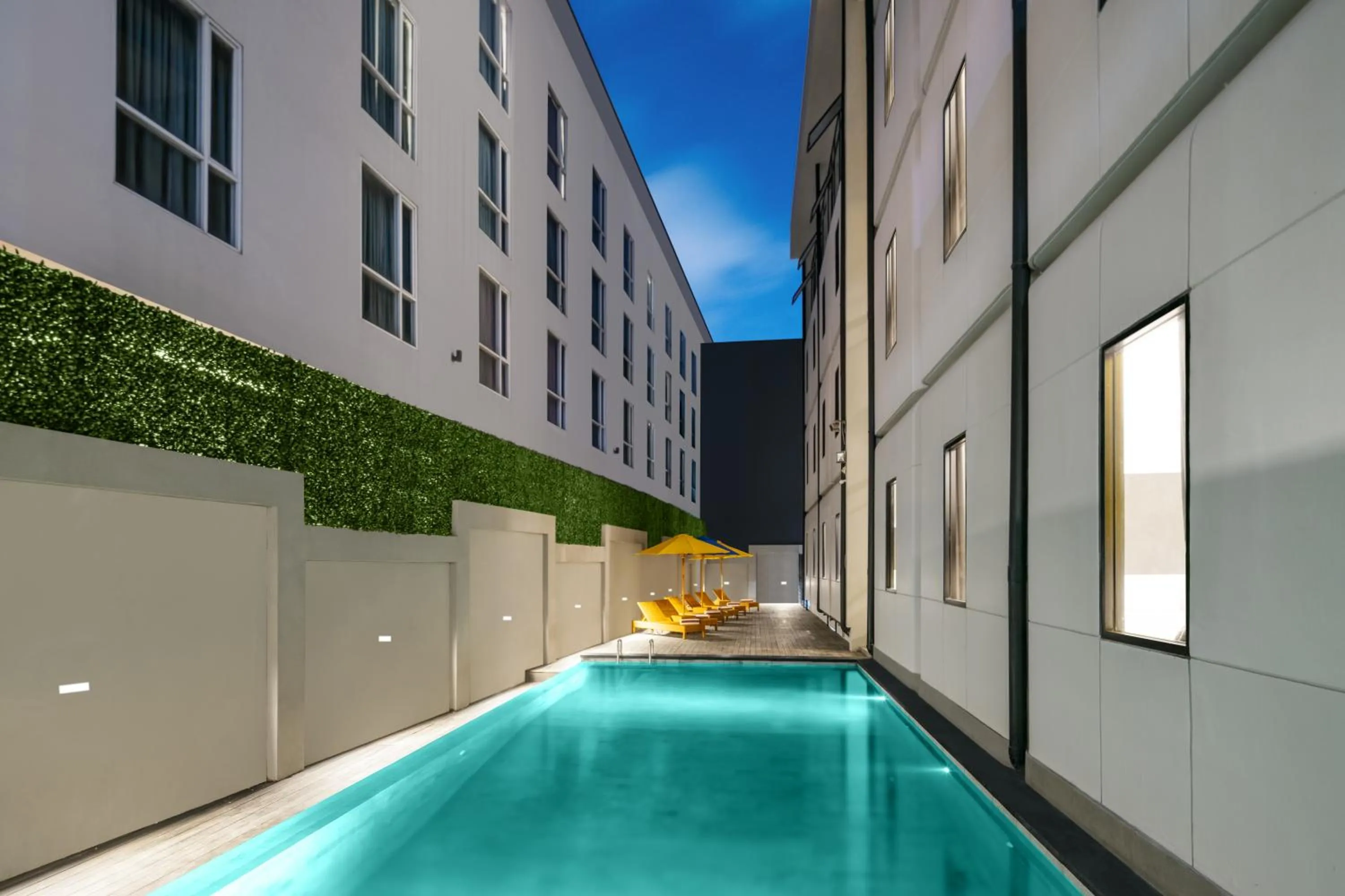 Swimming pool in Quest Vibe Dewi Sri Bali