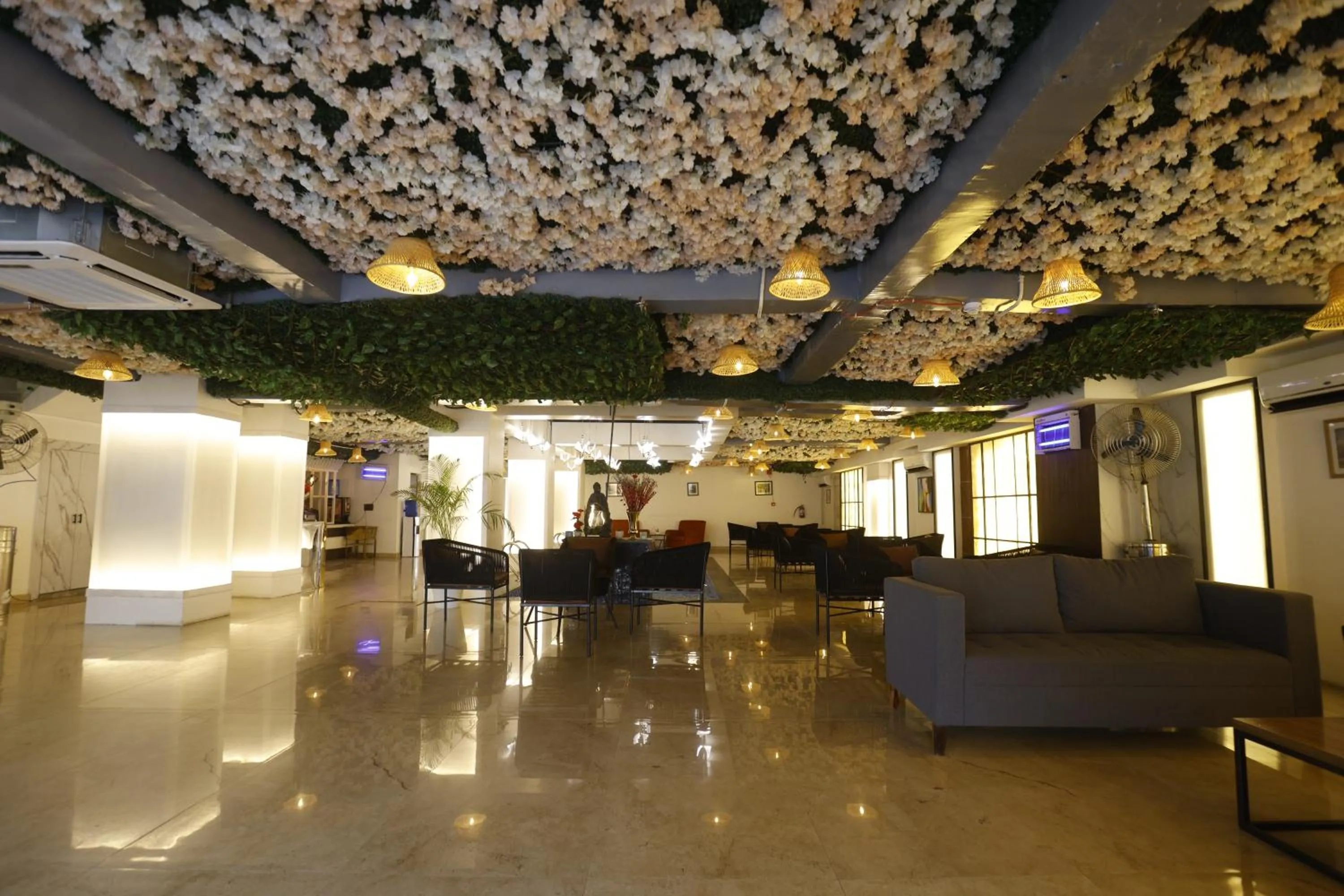 The Hoften Lotus Court, Noida