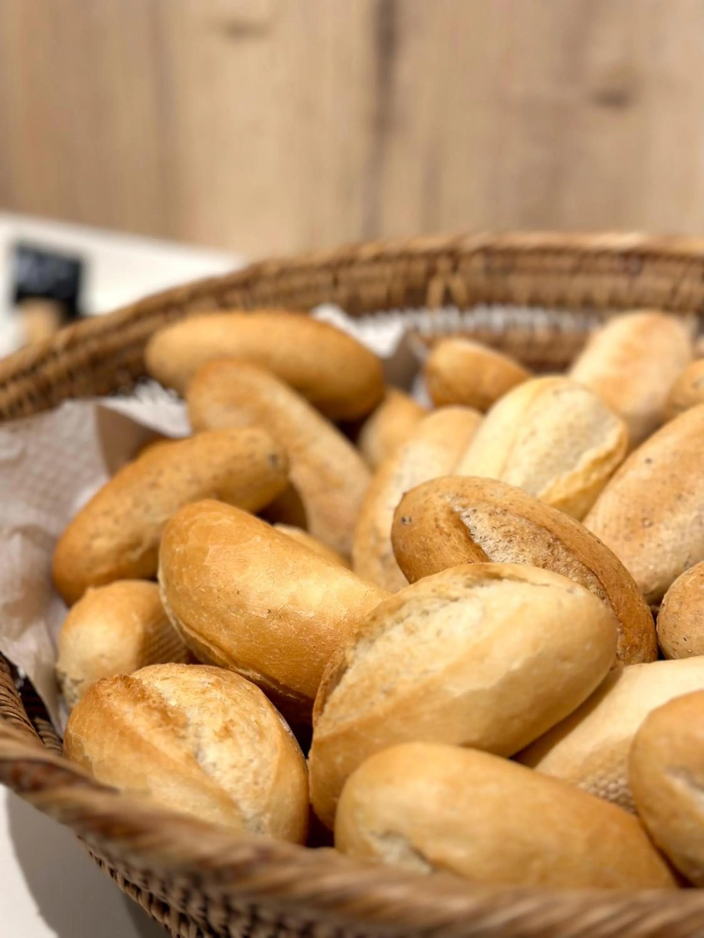 Food and drinks in Turia Valencia