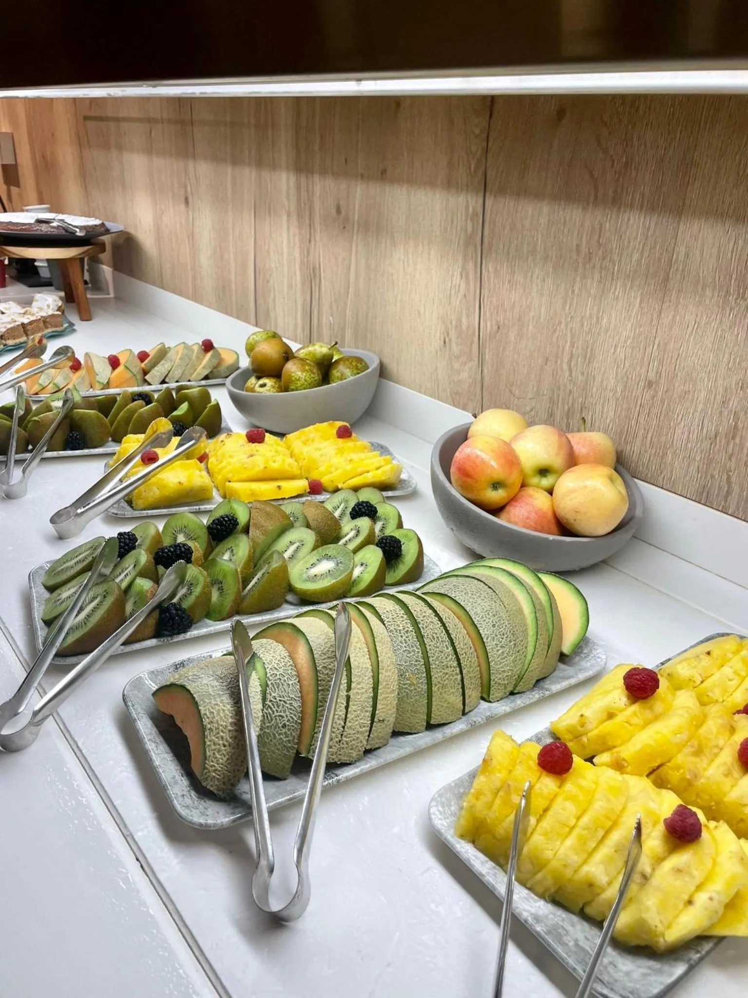 Buffet breakfast in Turia Valencia