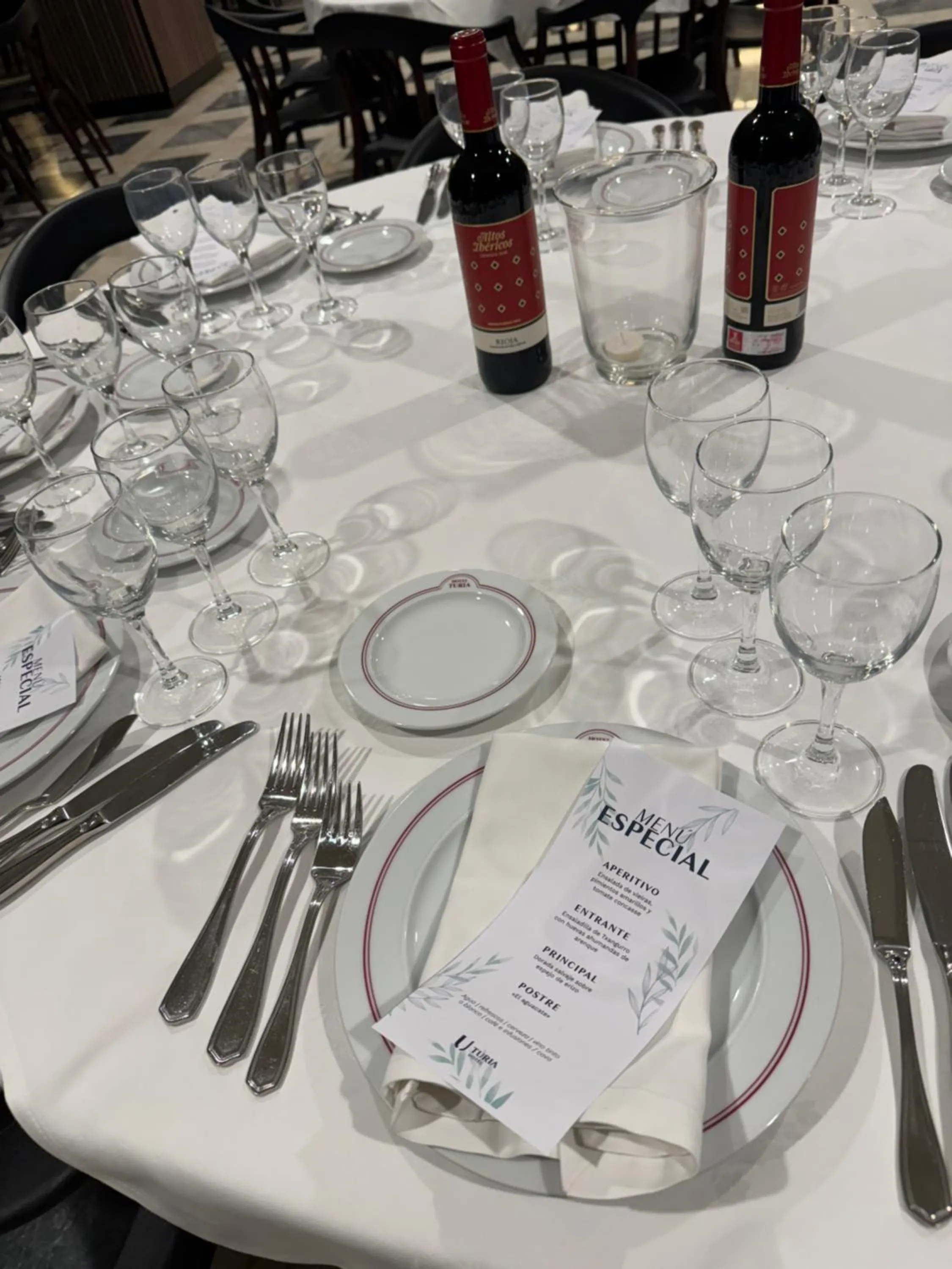 Food and drinks in Turia Valencia