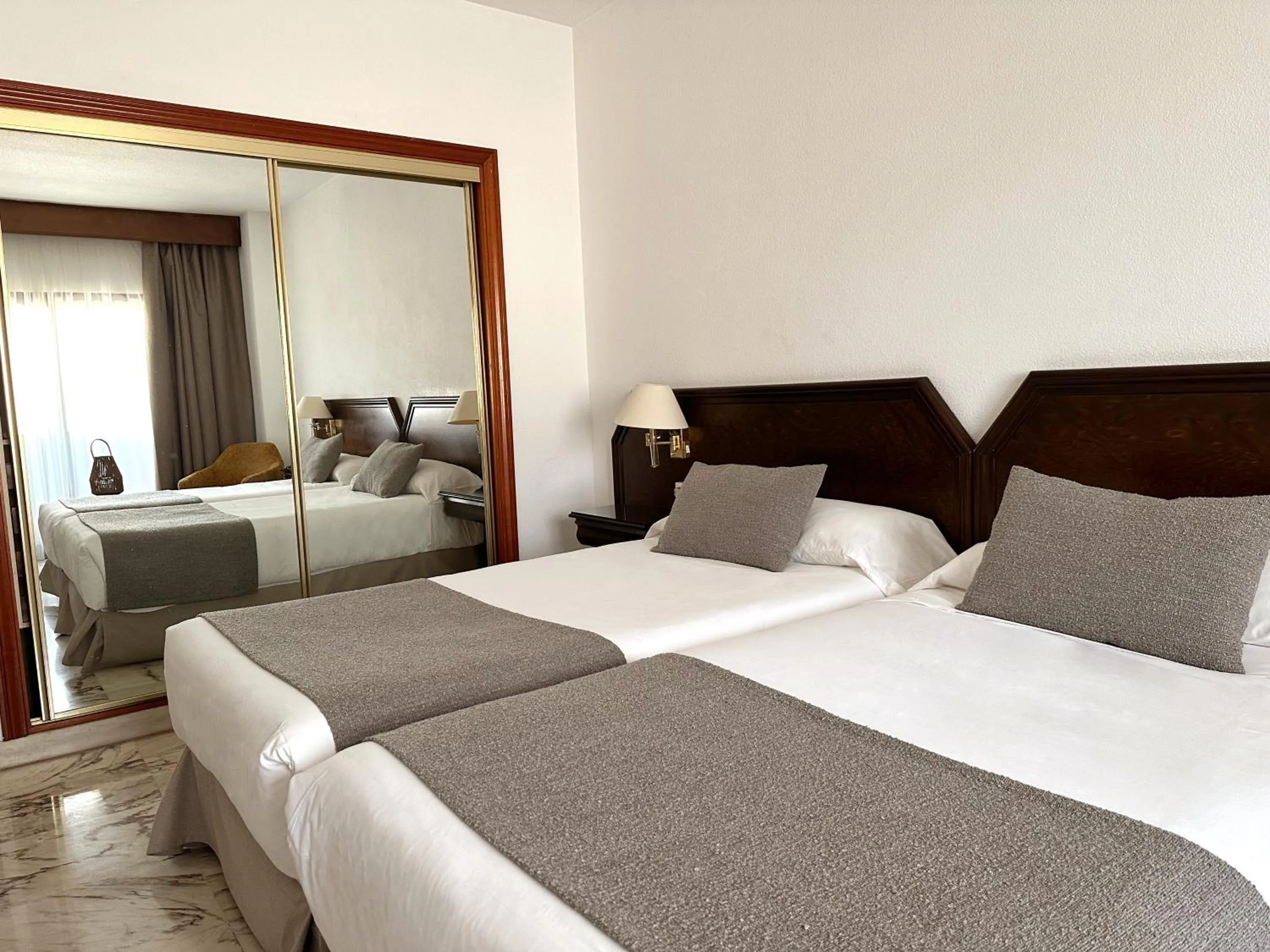 Bed in Turia Valencia