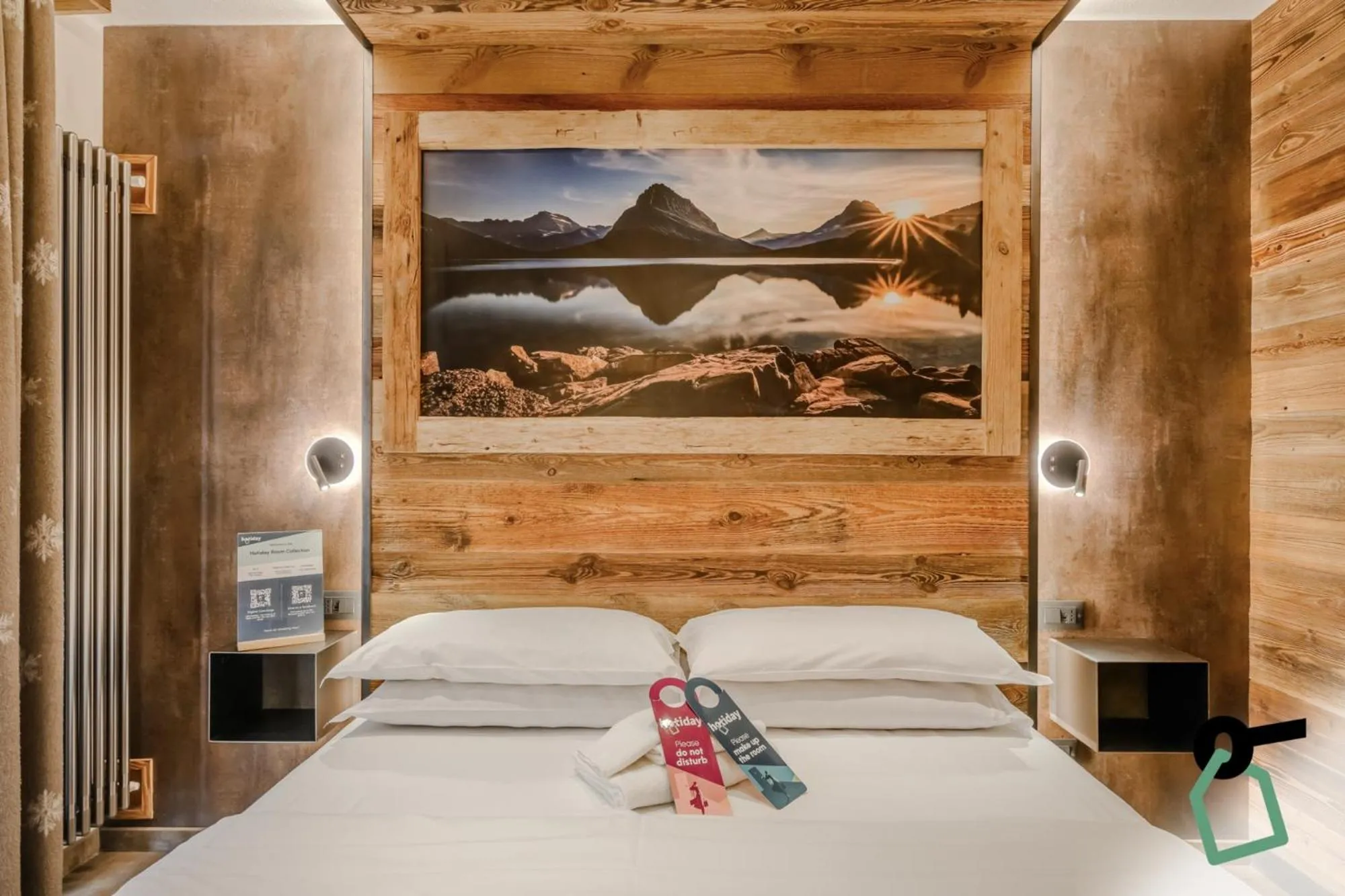 Bed in Hotiday Sauze Centro