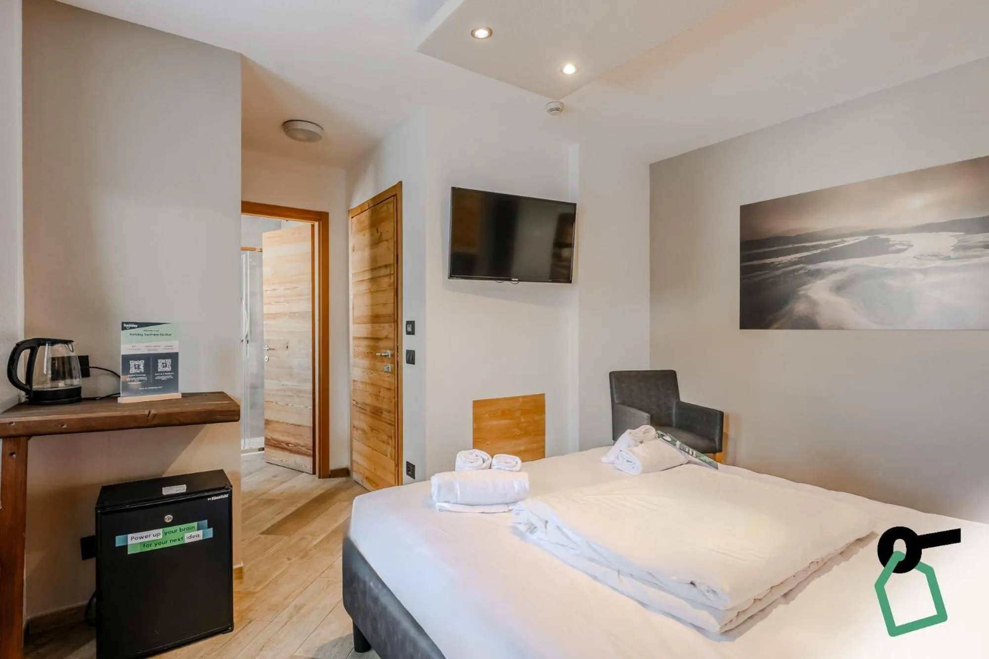 Bedroom, Bed in Hotiday Sestriere Ski Run