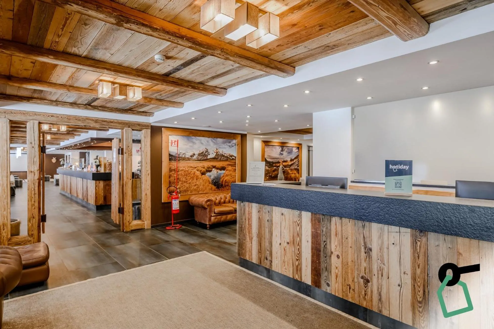 Lobby or reception in Hotiday Sestriere Ski Run