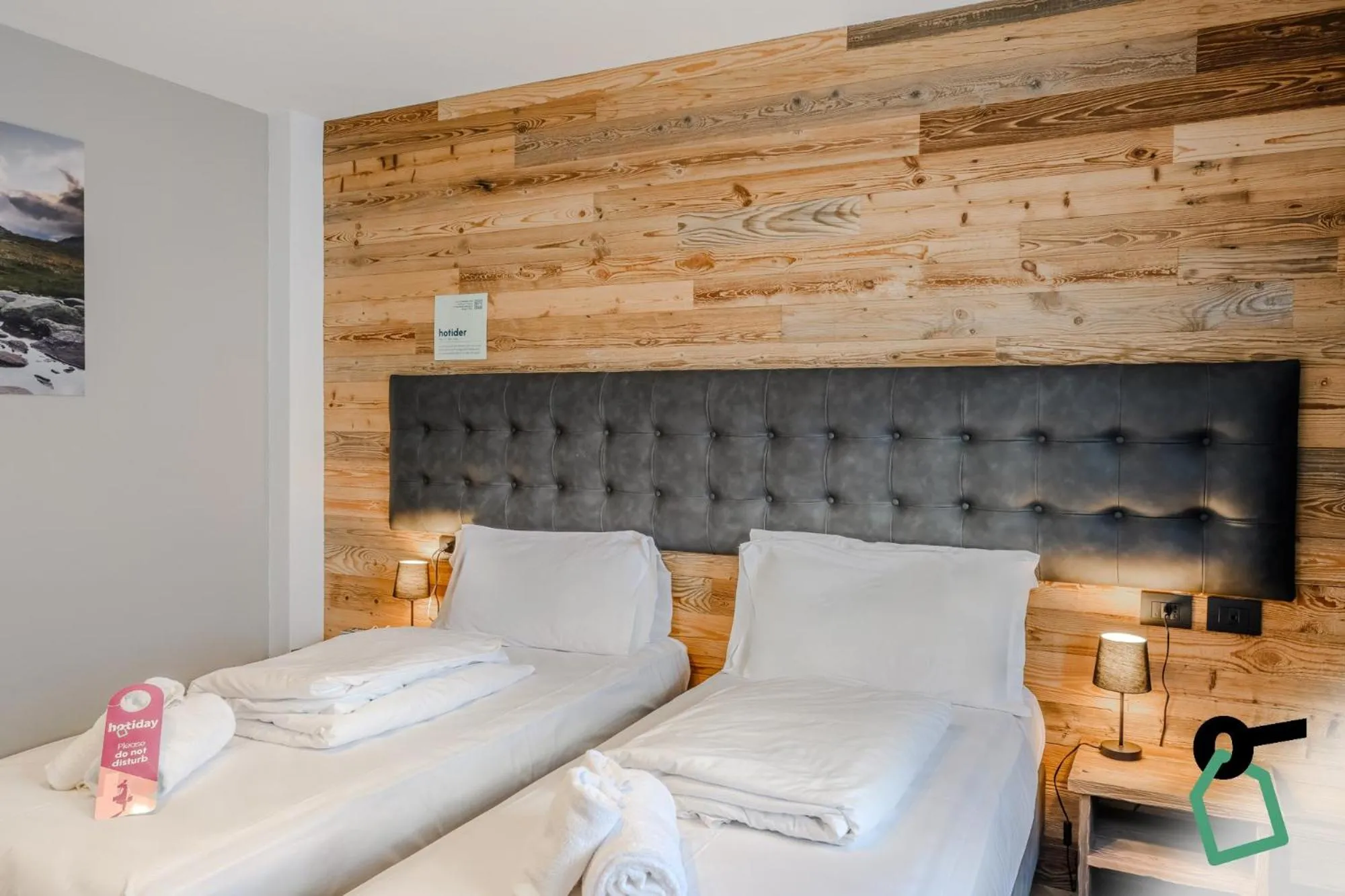 Bedroom, Bed in Hotiday Sestriere Ski Run