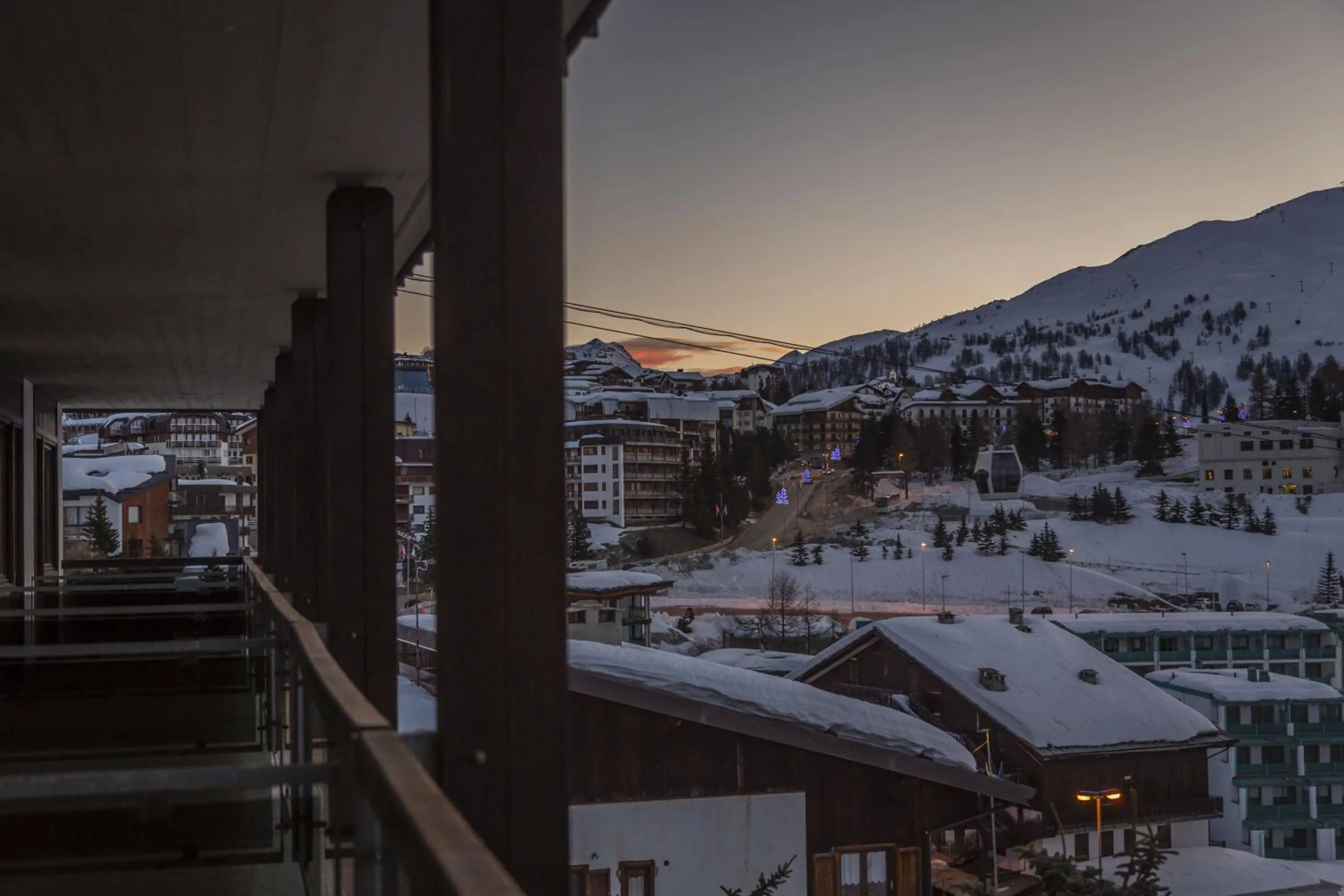 Mountain view in Hotiday Sestriere Ski Run