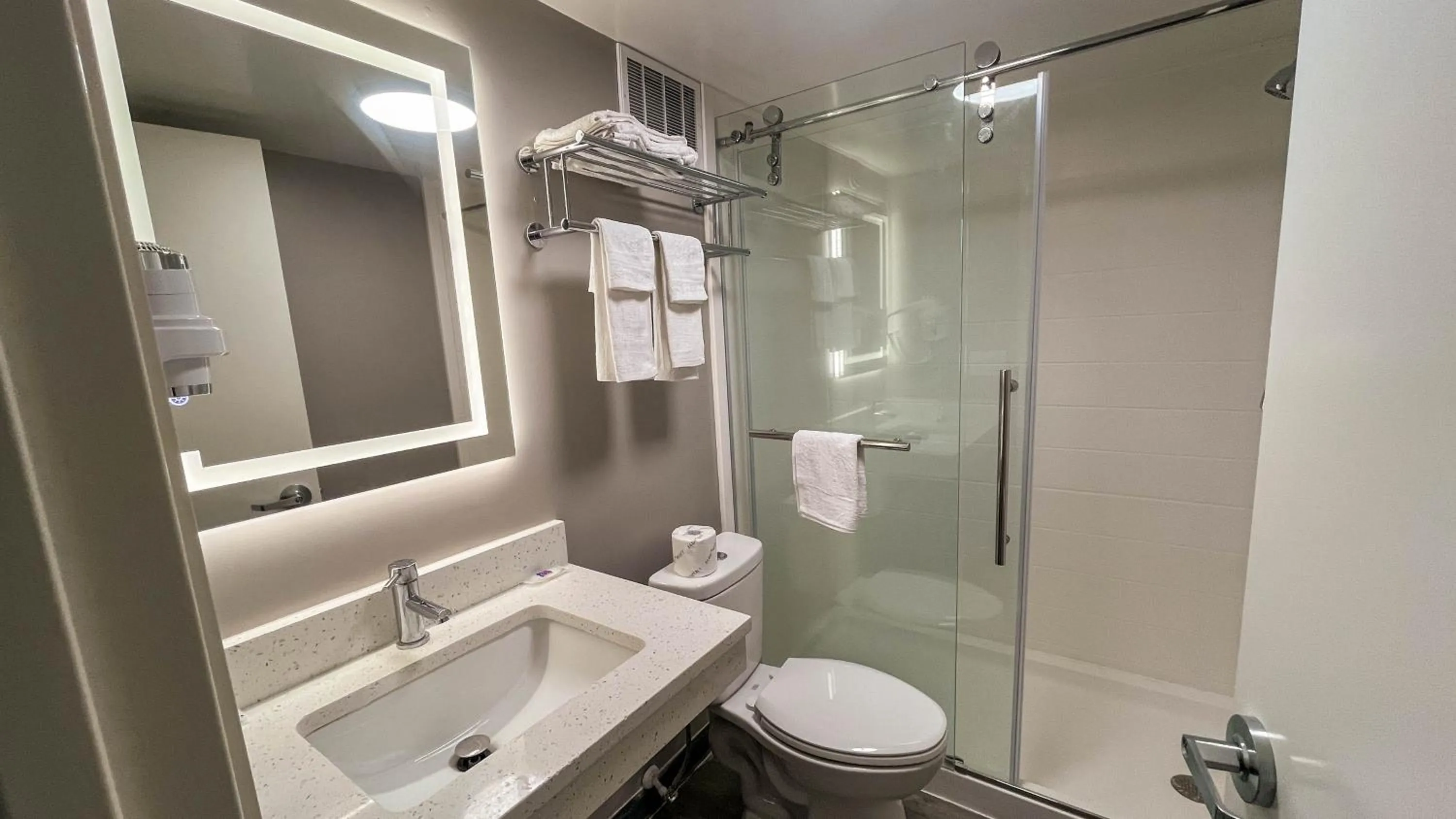 Queen Room with Two Queen Beds - Non-Smoking in Studio 6 Rockford, IL – RFD Airport