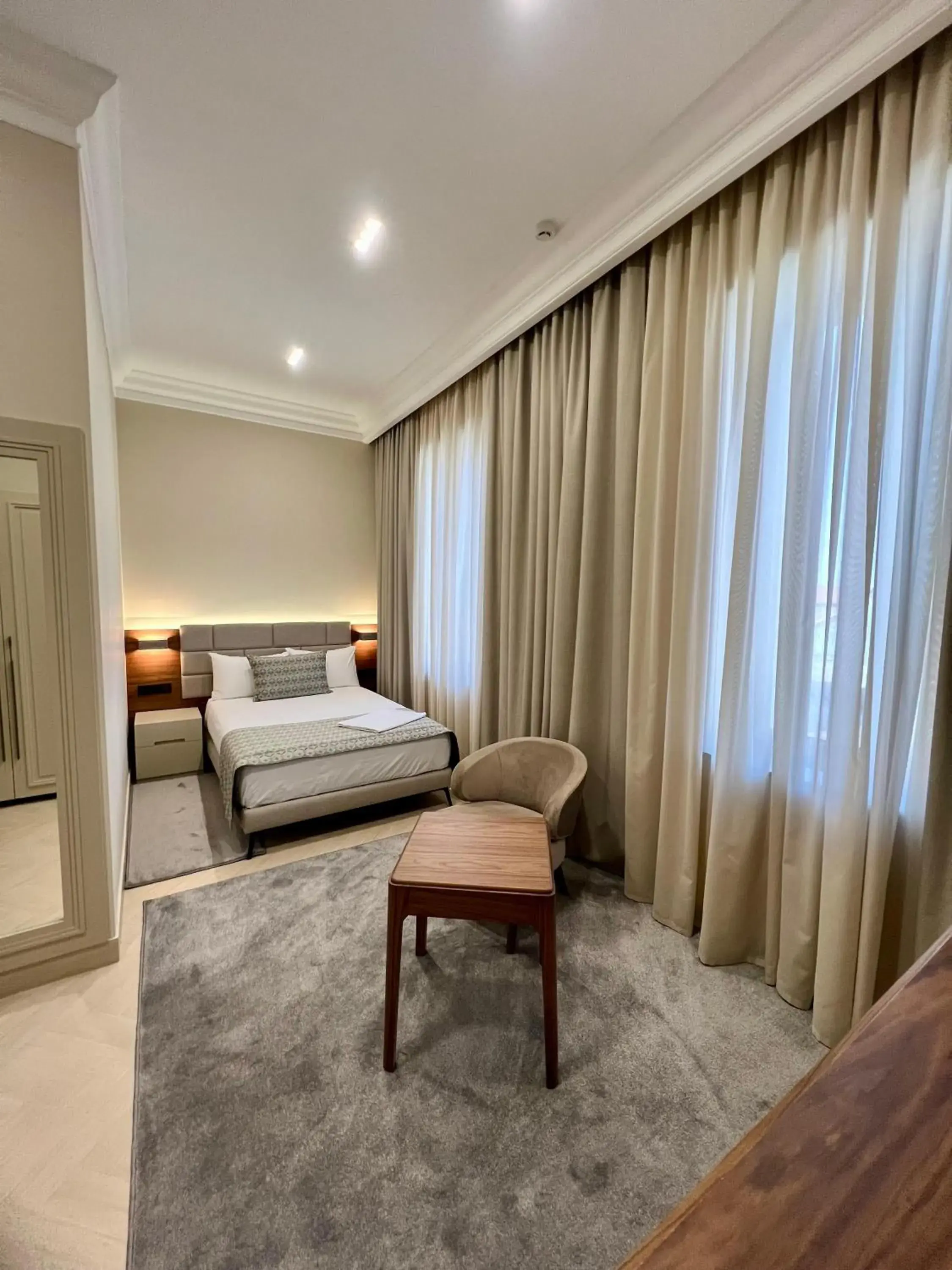 Standard Single Room in Plaza Viktoria Hotel Yerevan Standard Single Room in Plaza Viktoria Hotel Yerevan