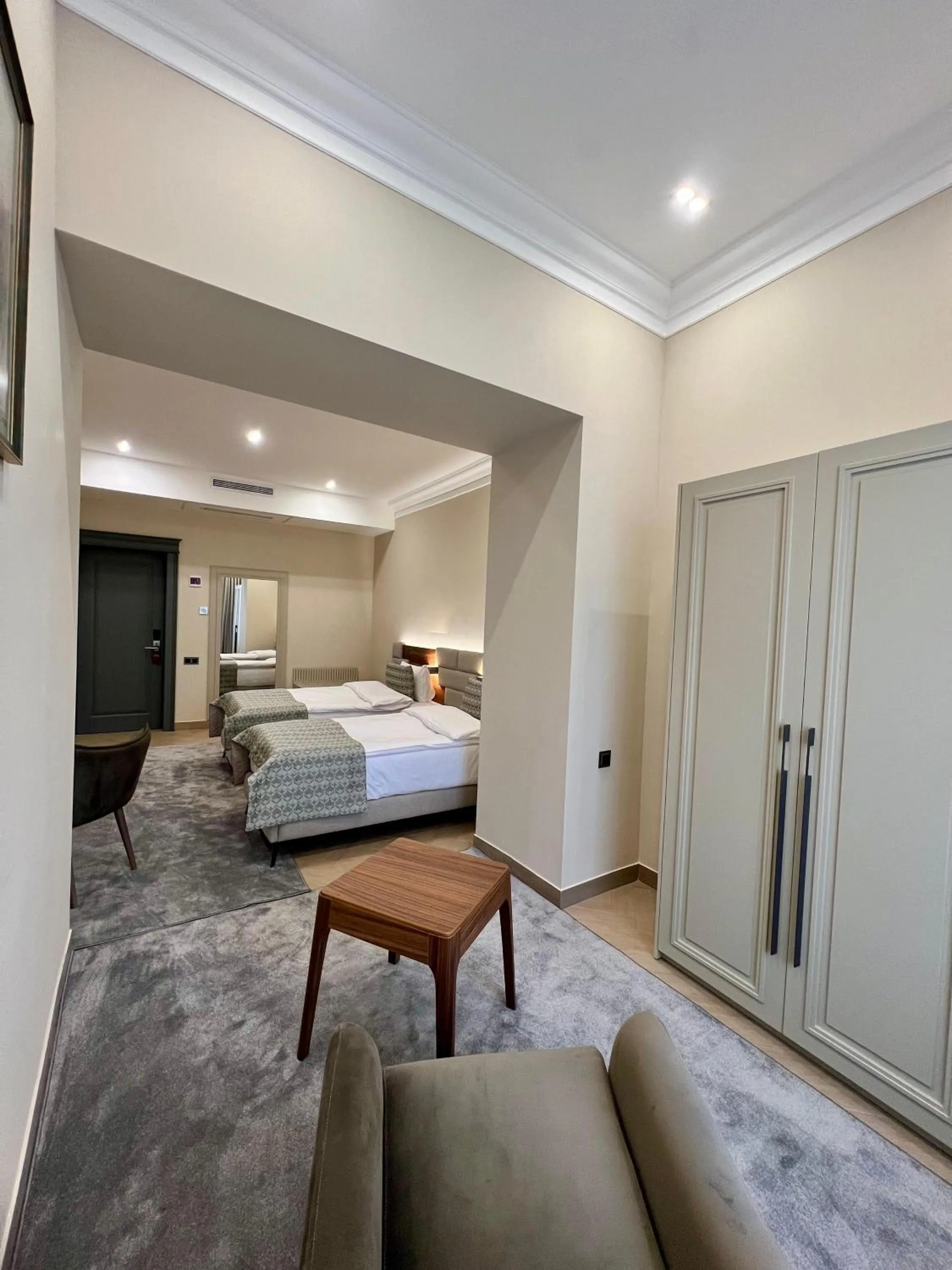 Bedroom, Bed in Plaza Viktoria Hotel Yerevan