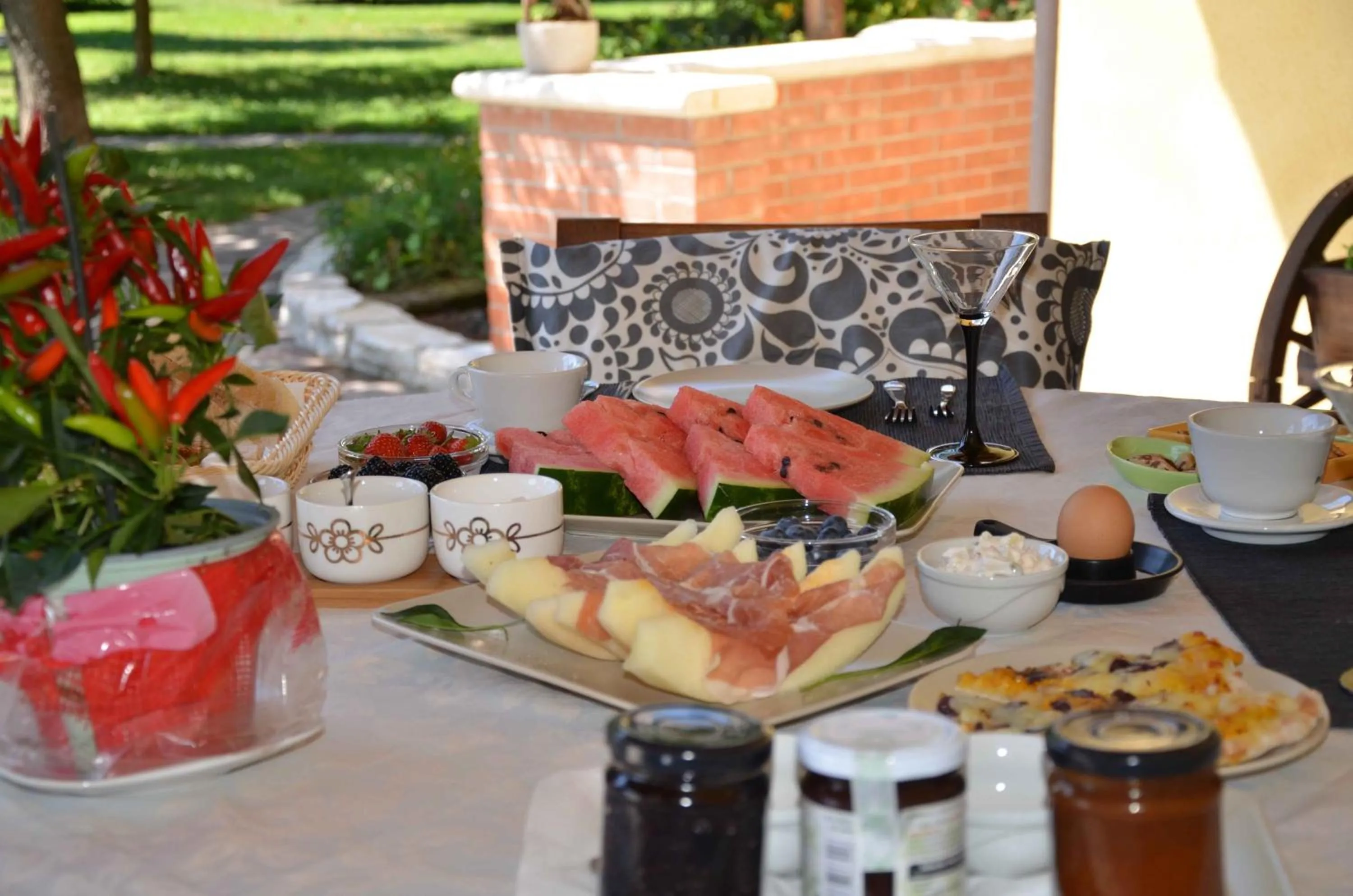 Breakfast in B&B Melograno MC