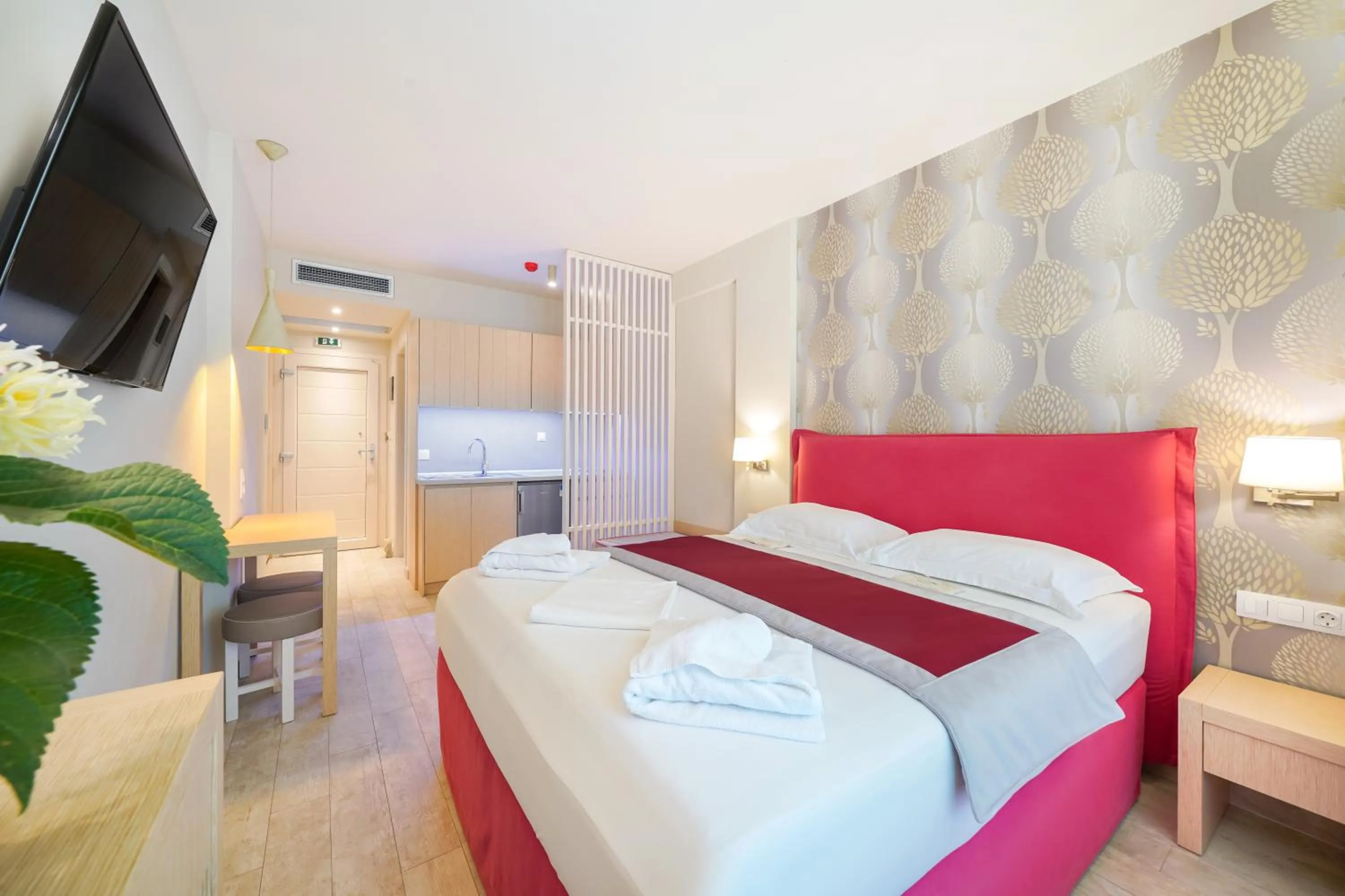 Photo of the whole room, Bed in Iliorama Luxury Apartments