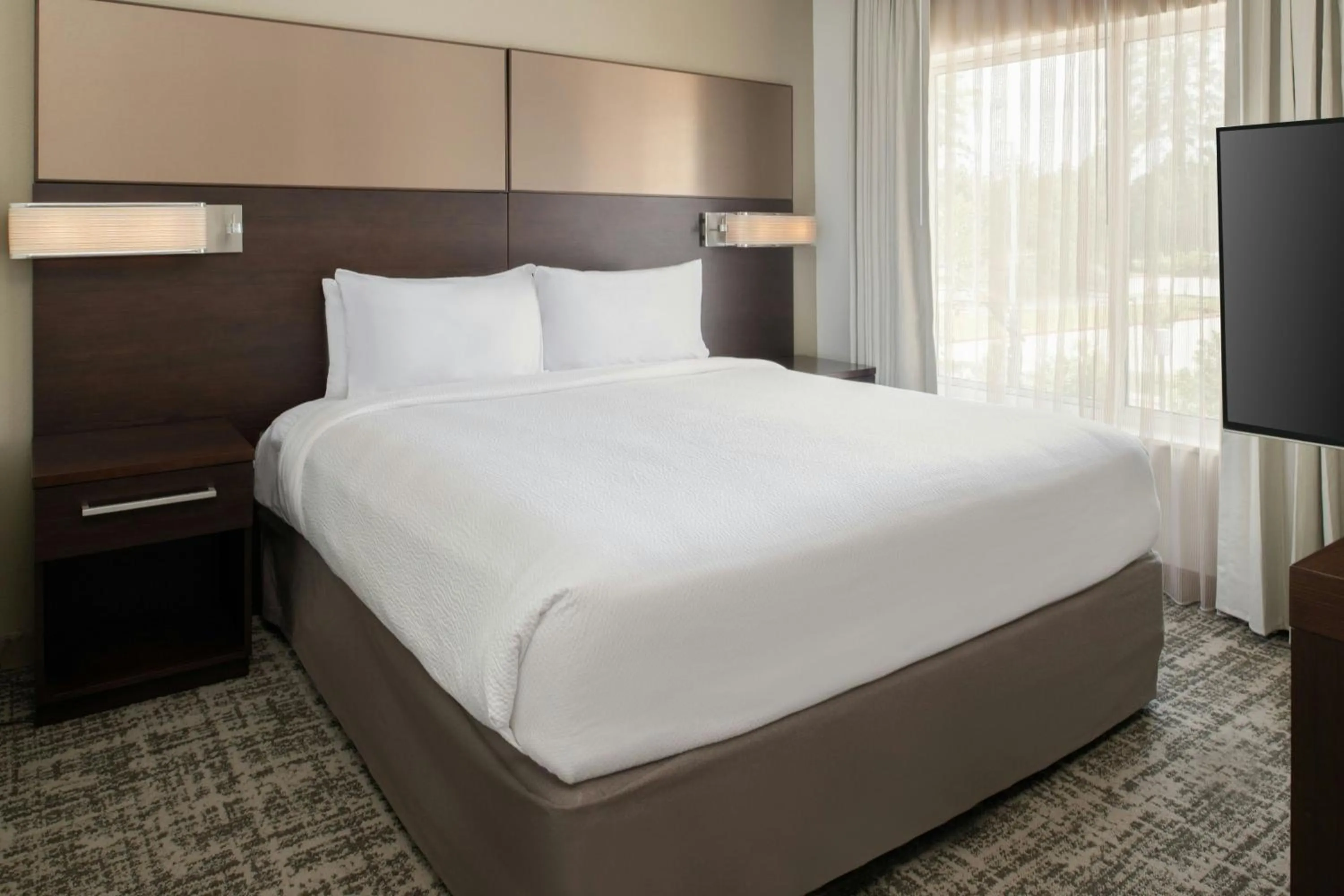 Photo of the whole room, Bed in Residence Inn by Marriott Houston City Place