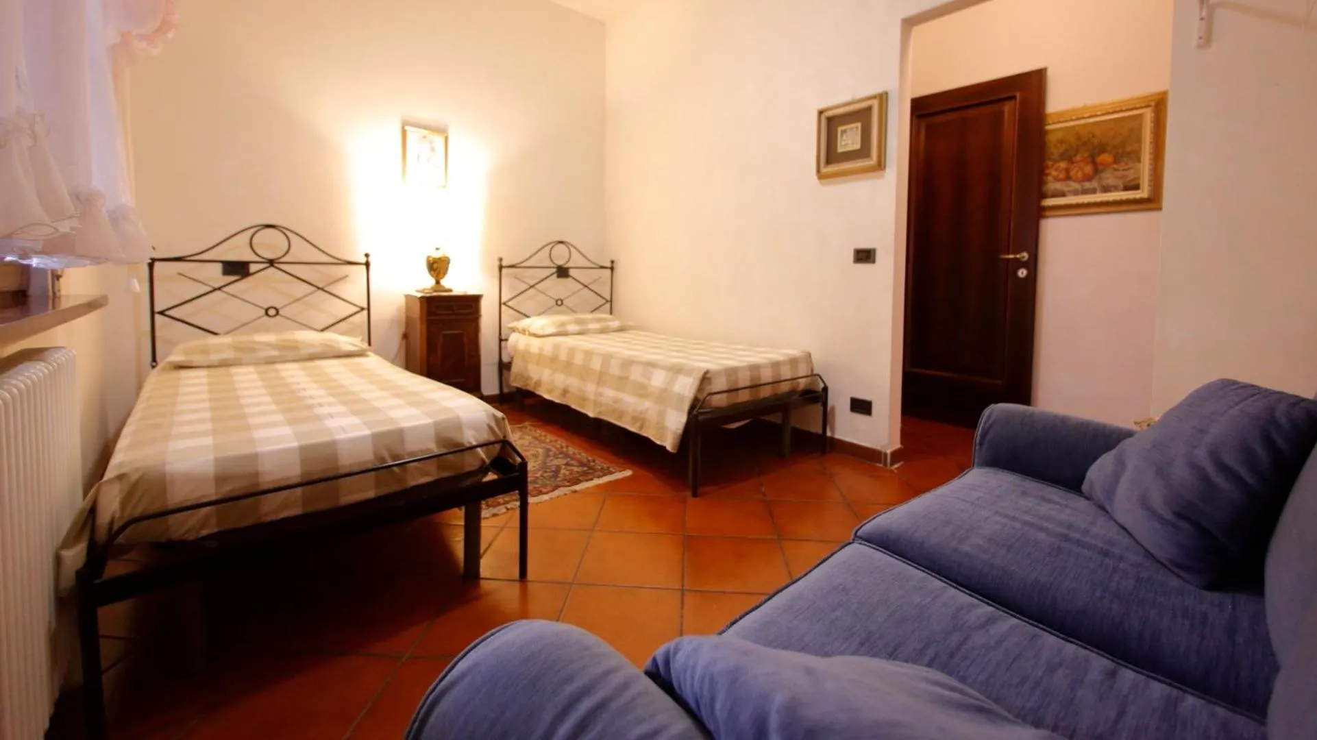 Bed in B&B Domus Sirmione