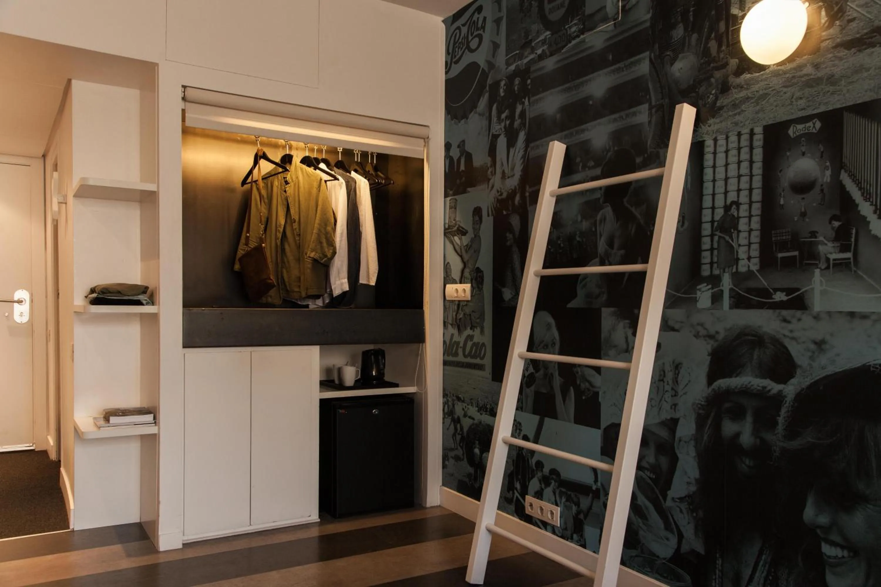 Area and facilities in Sixties Ramblas