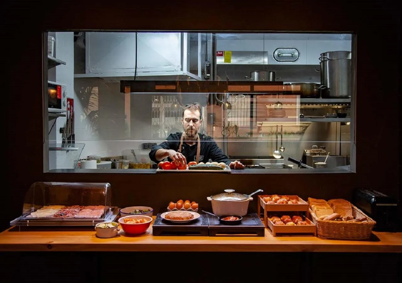 Buffet breakfast in Sixties Ramblas