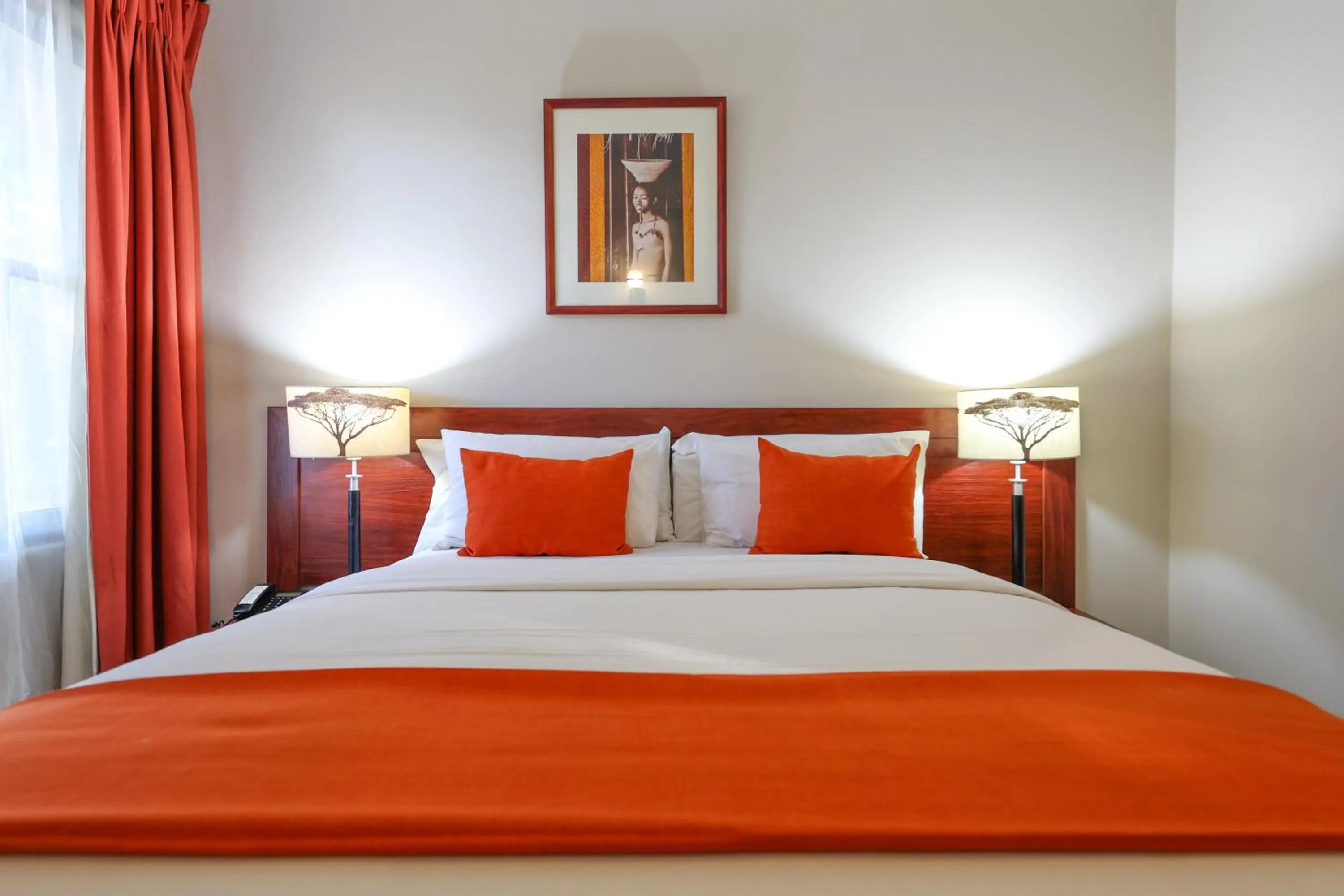 Bed in Cresta Botsalo Hotel
