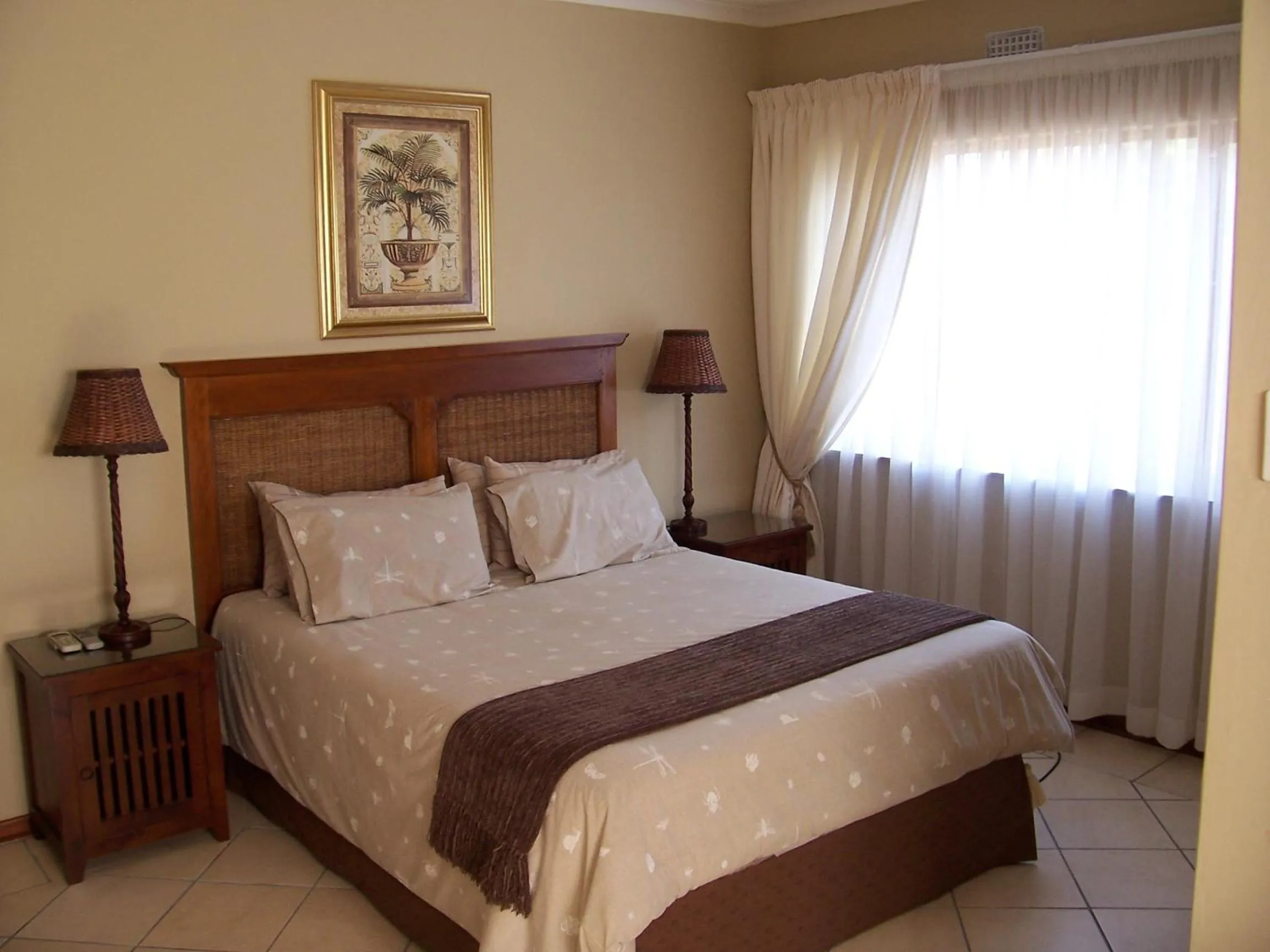 Bedroom, Bed in Birdcage B&B