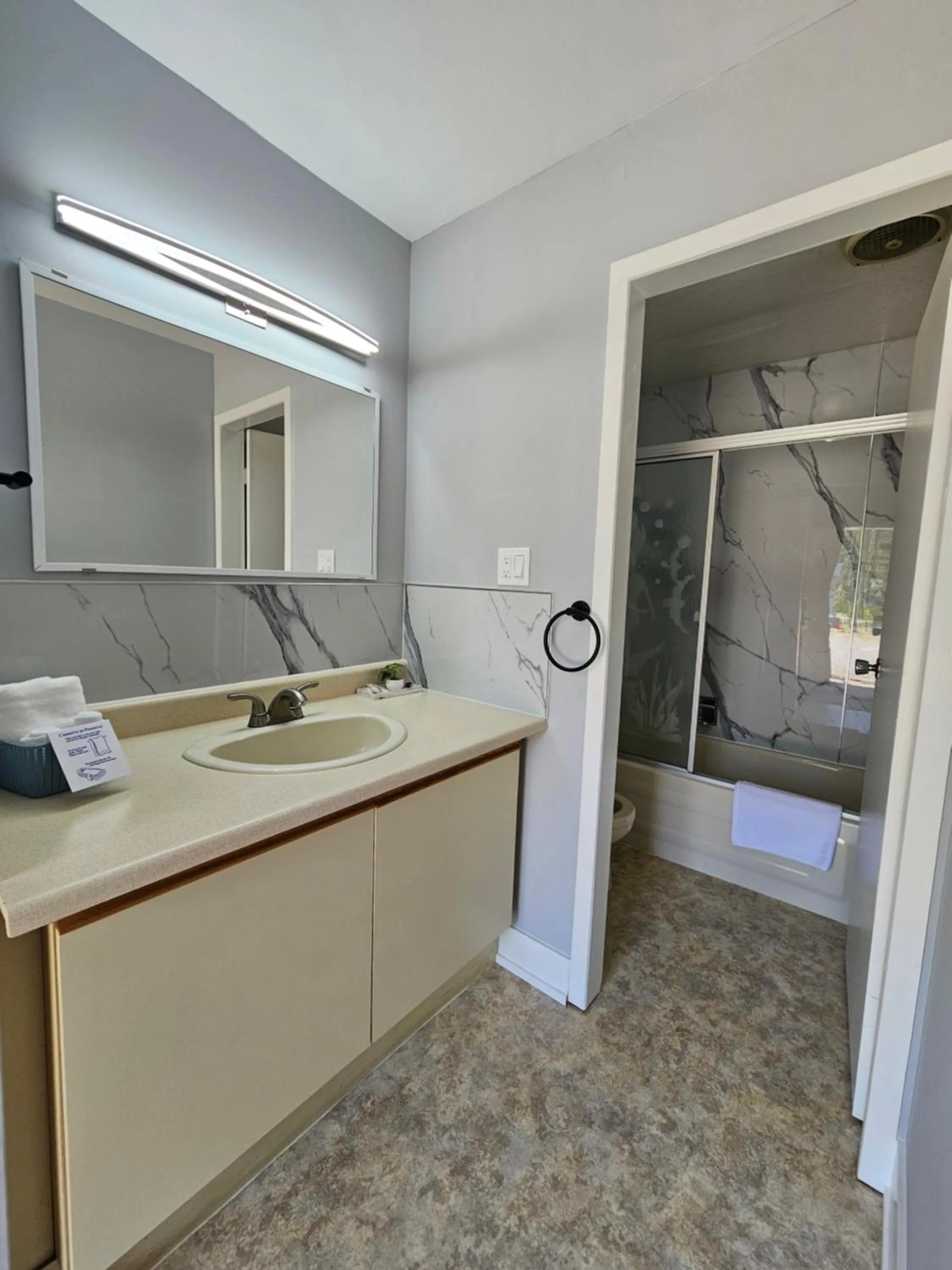 Arrowhead Inn by Baaman's