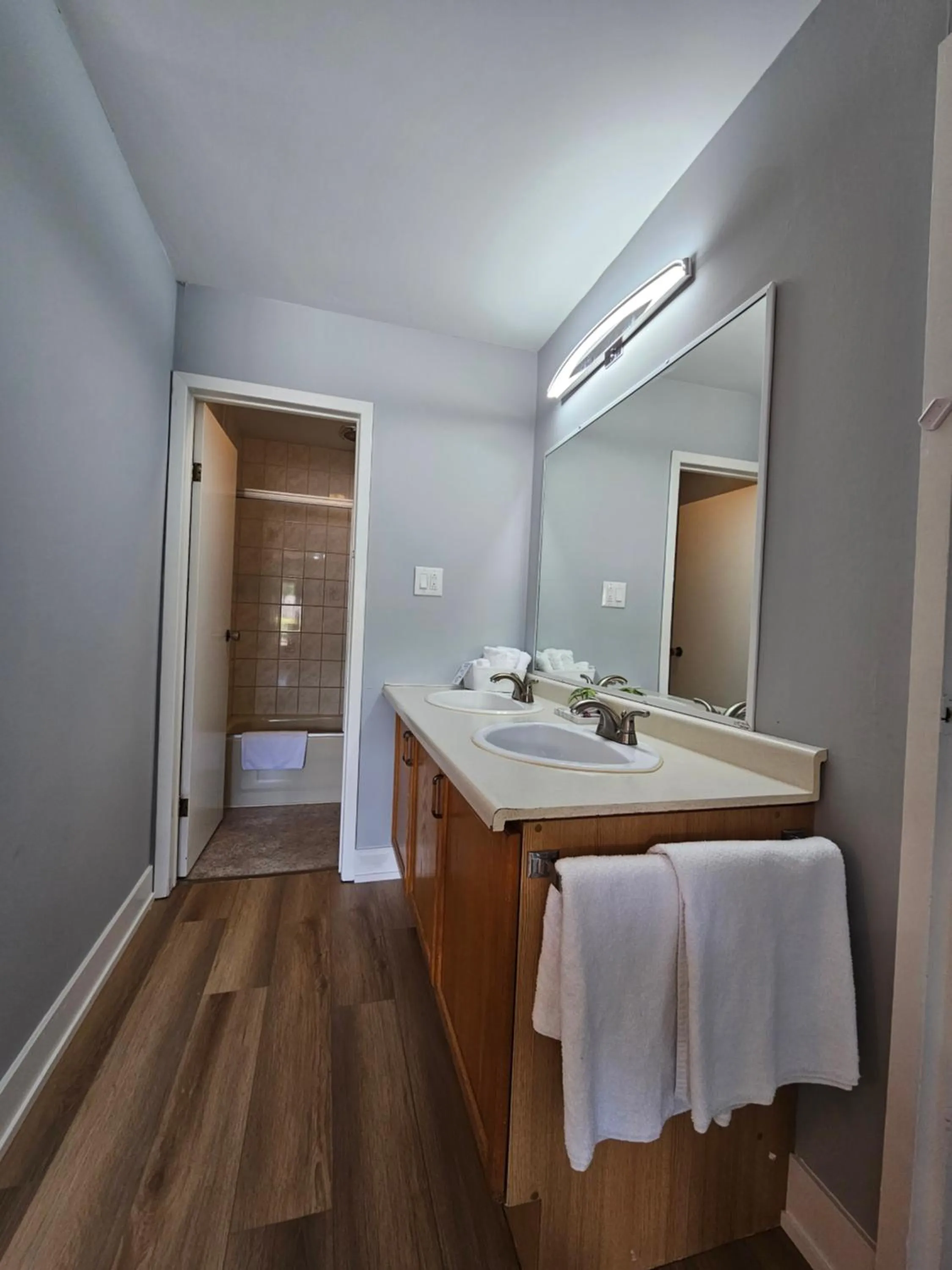 Arrowhead Inn by Baaman's