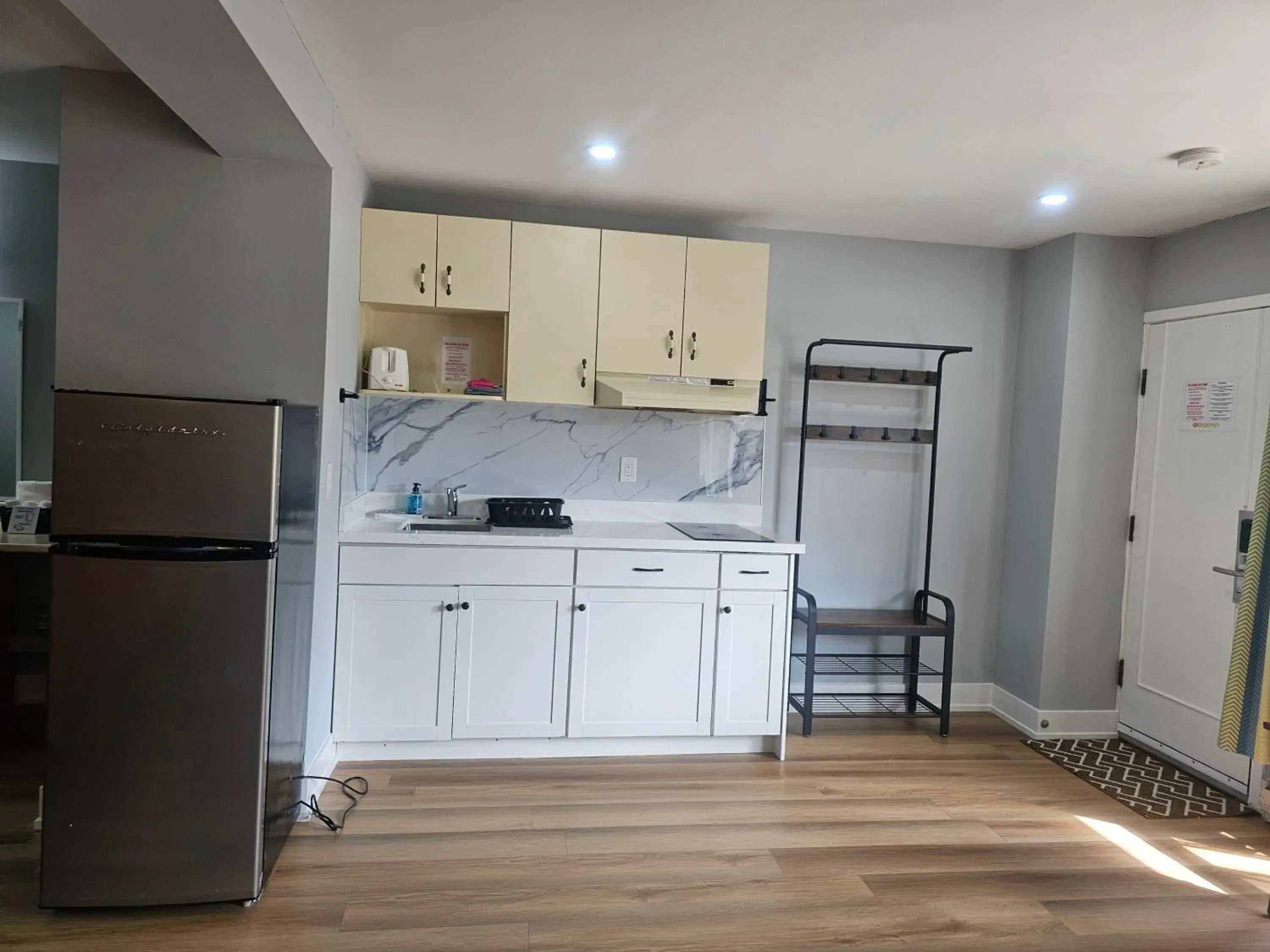 Family Suite in Arrowhead Inn by Baaman's Family Suite in Arrowhead Inn by Baaman's