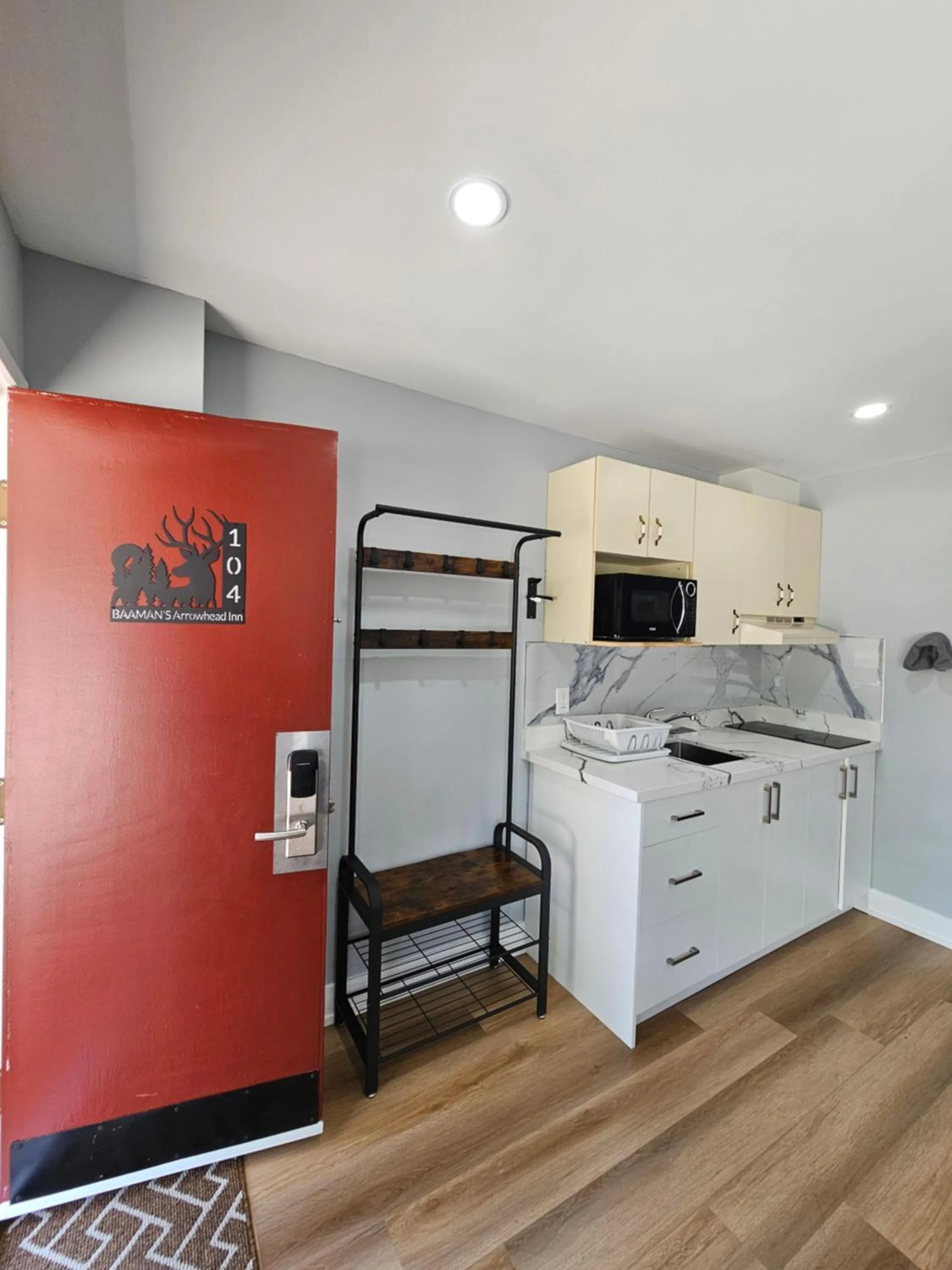 Arrowhead Inn by Baaman's