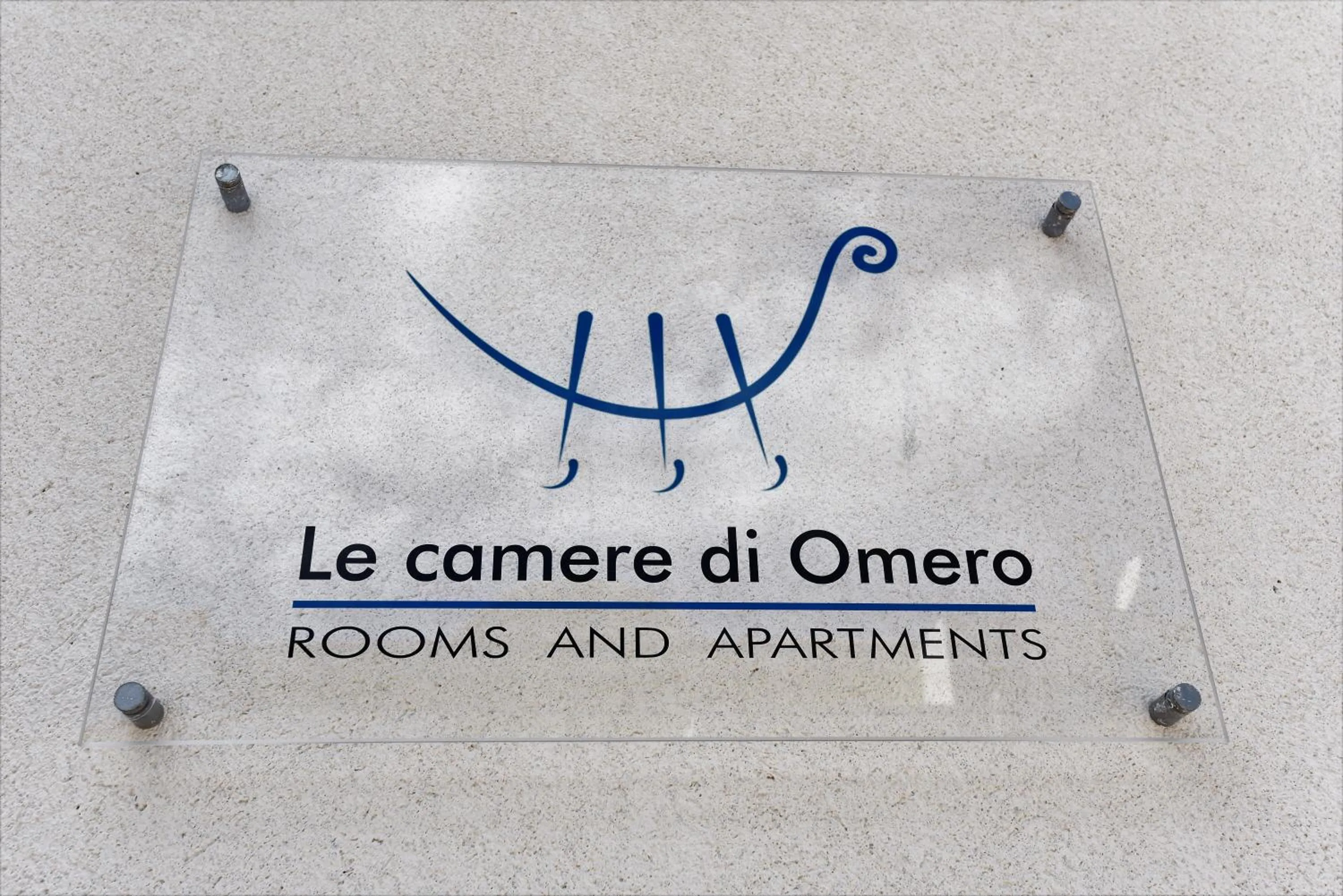 Property logo or sign in Camere Le Vie di Omero