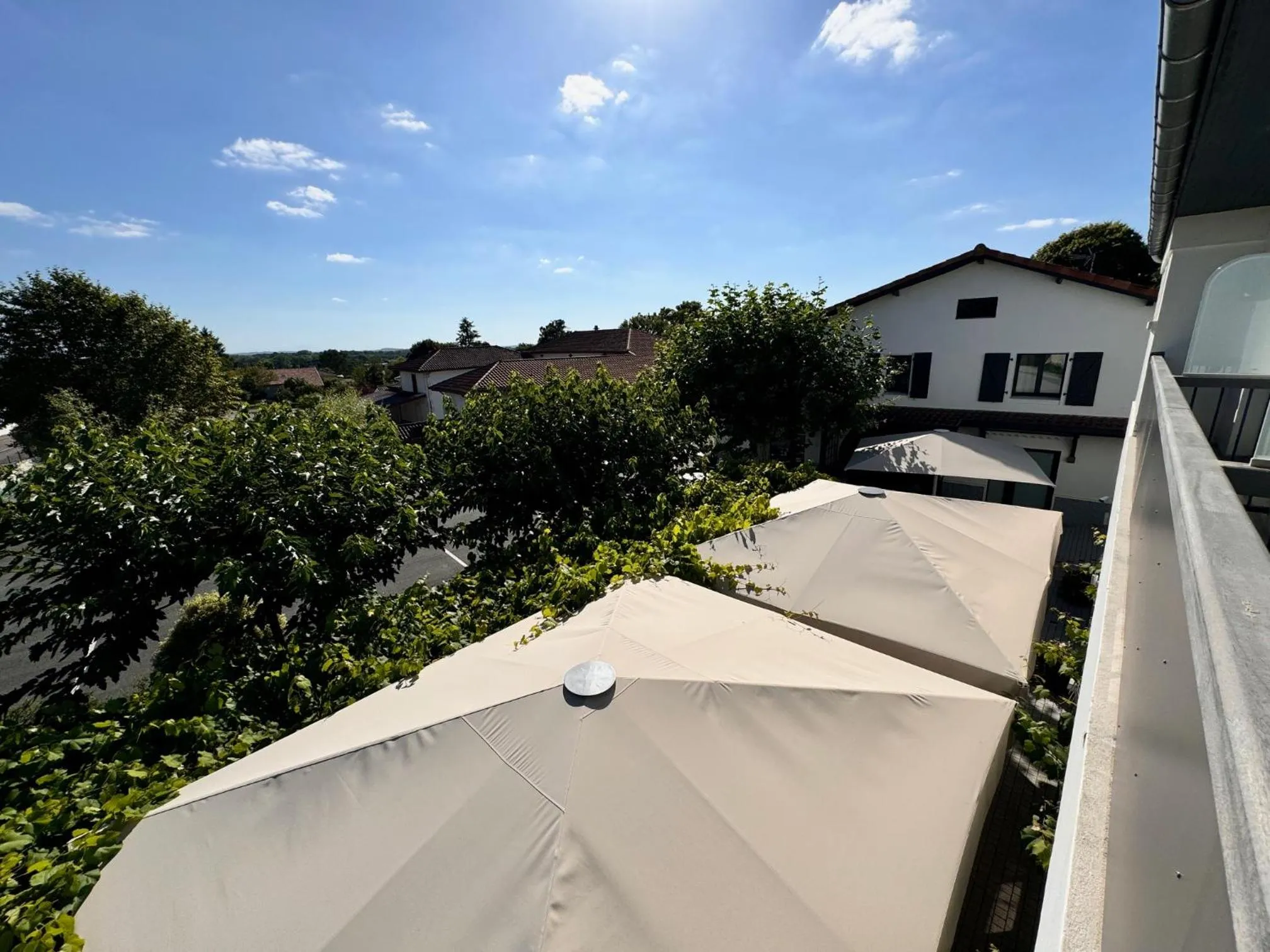 Balcony/Terrace in Logis Hôtels Gnàc é Pause