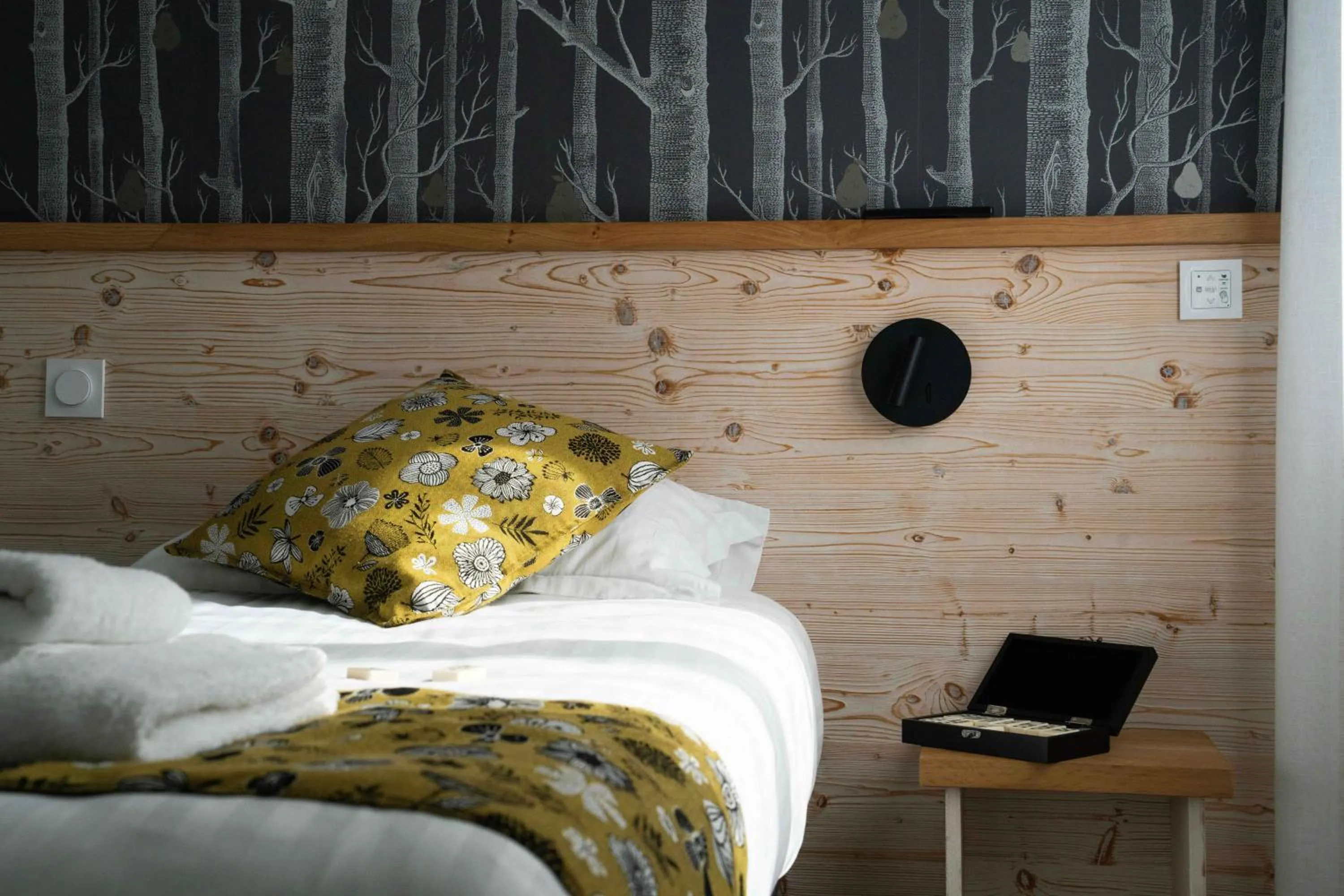 Bedroom, Bed in Logis Hôtels Gnàc é Pause