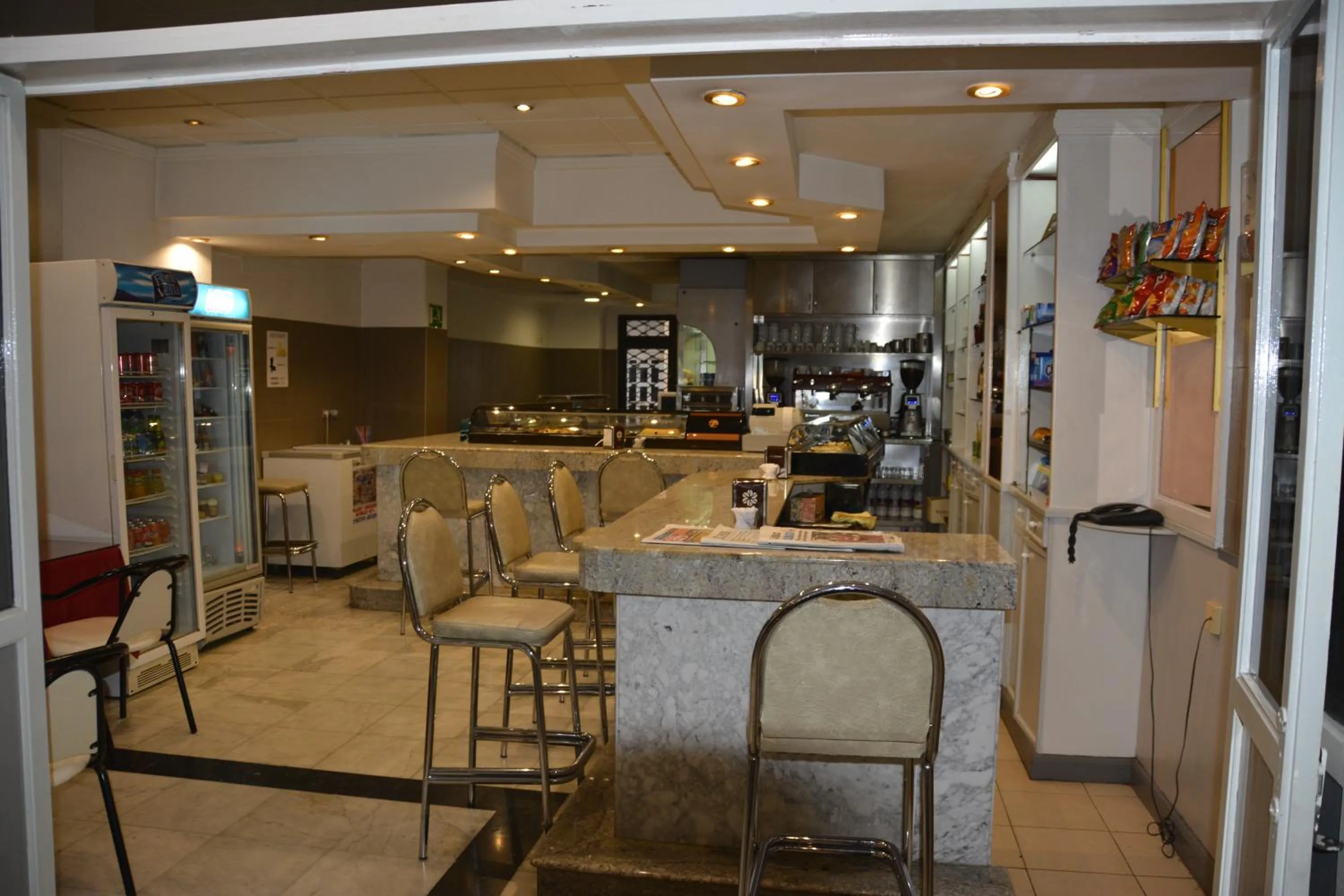 Restaurant/places to eat in Casa Emilio