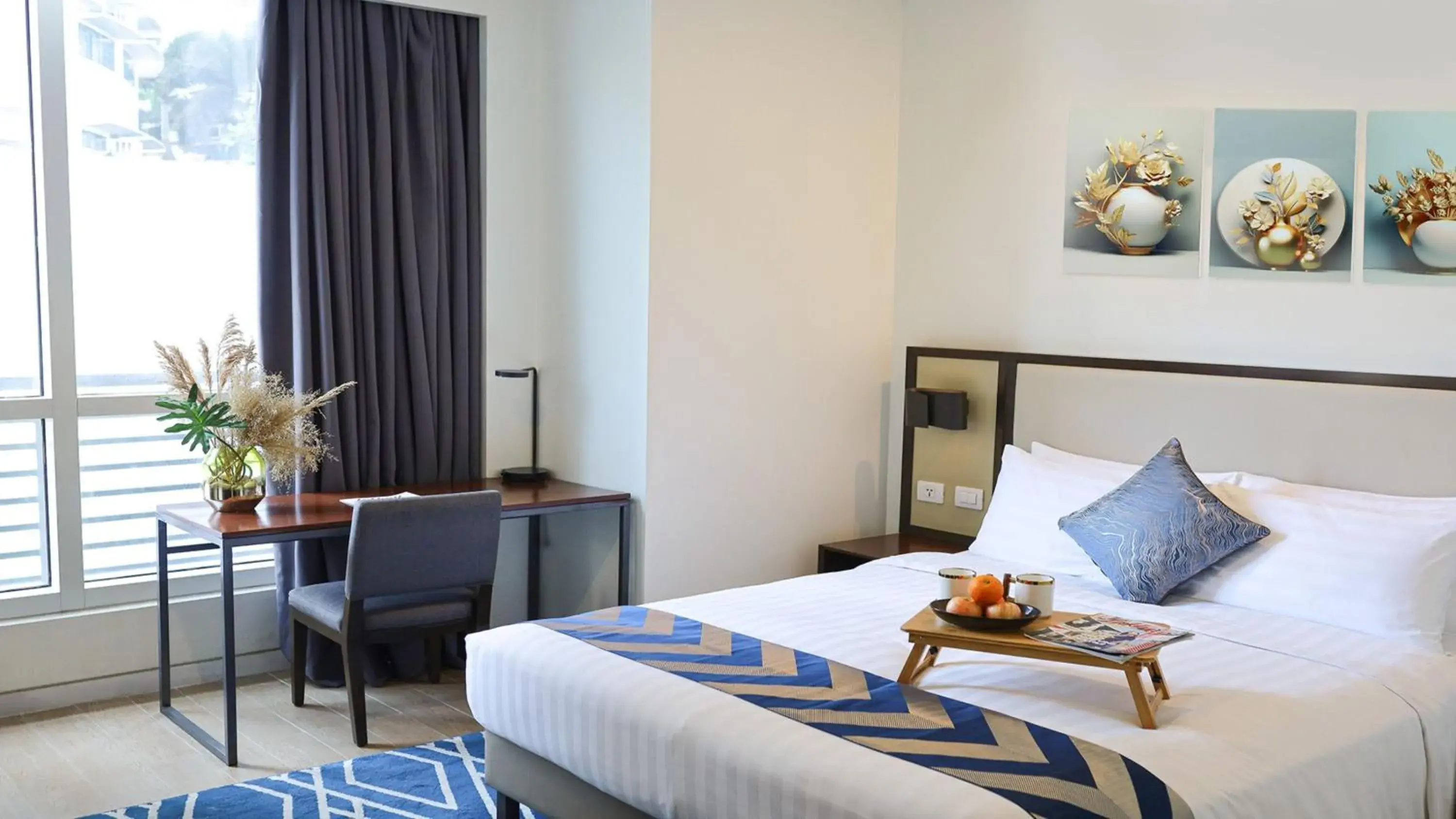 Junior Suite Near Binondo Church, Chinatown Manila - single occupancy in Private Rooms in Historic Manila Chinatown Junior Suite Near Binondo Church, Chinatown Manila - single occupancy in Private Rooms in Historic Manila Chinatown