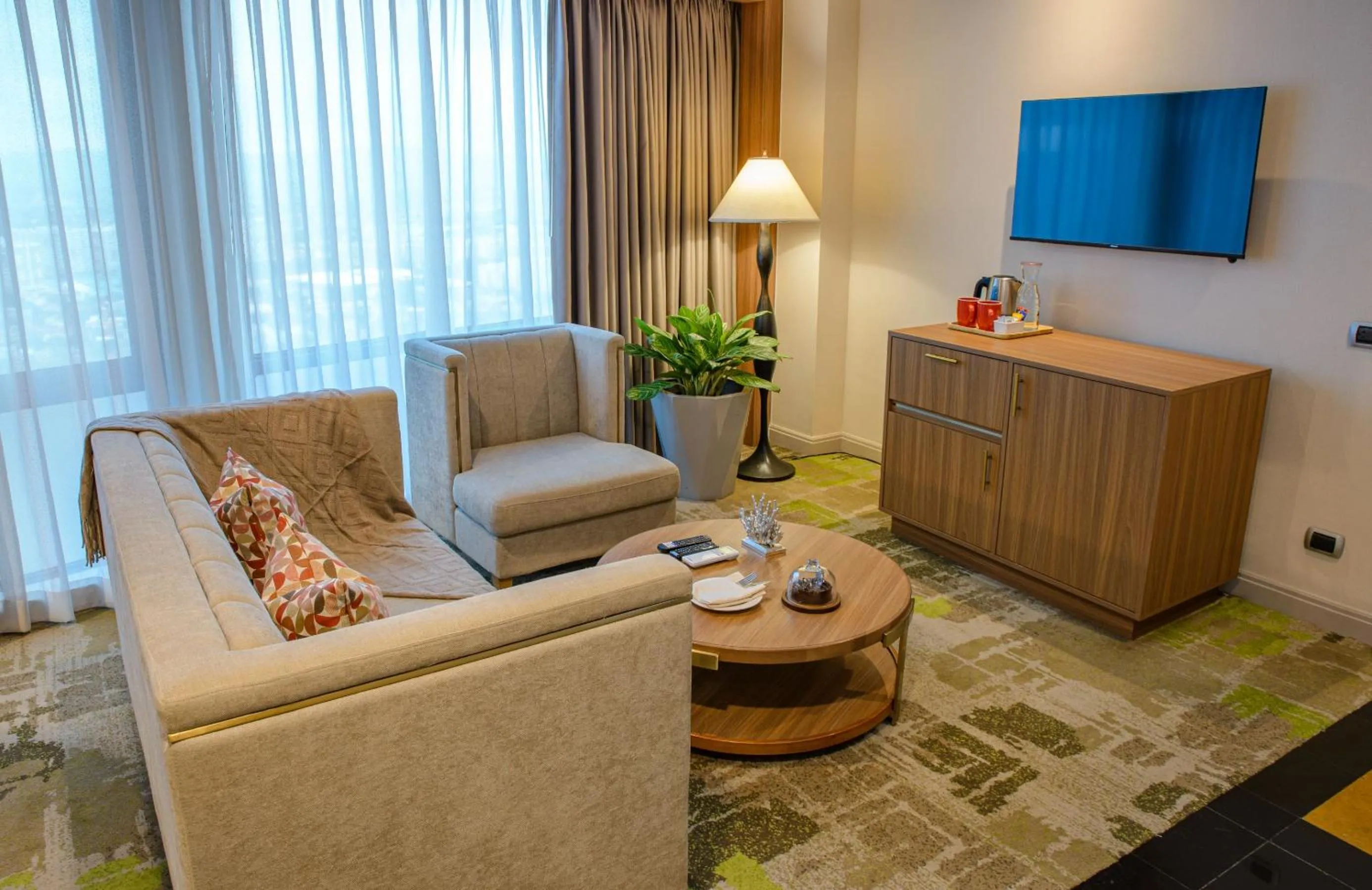 TV and multimedia in Business & Leisure Stay in Eastwood City