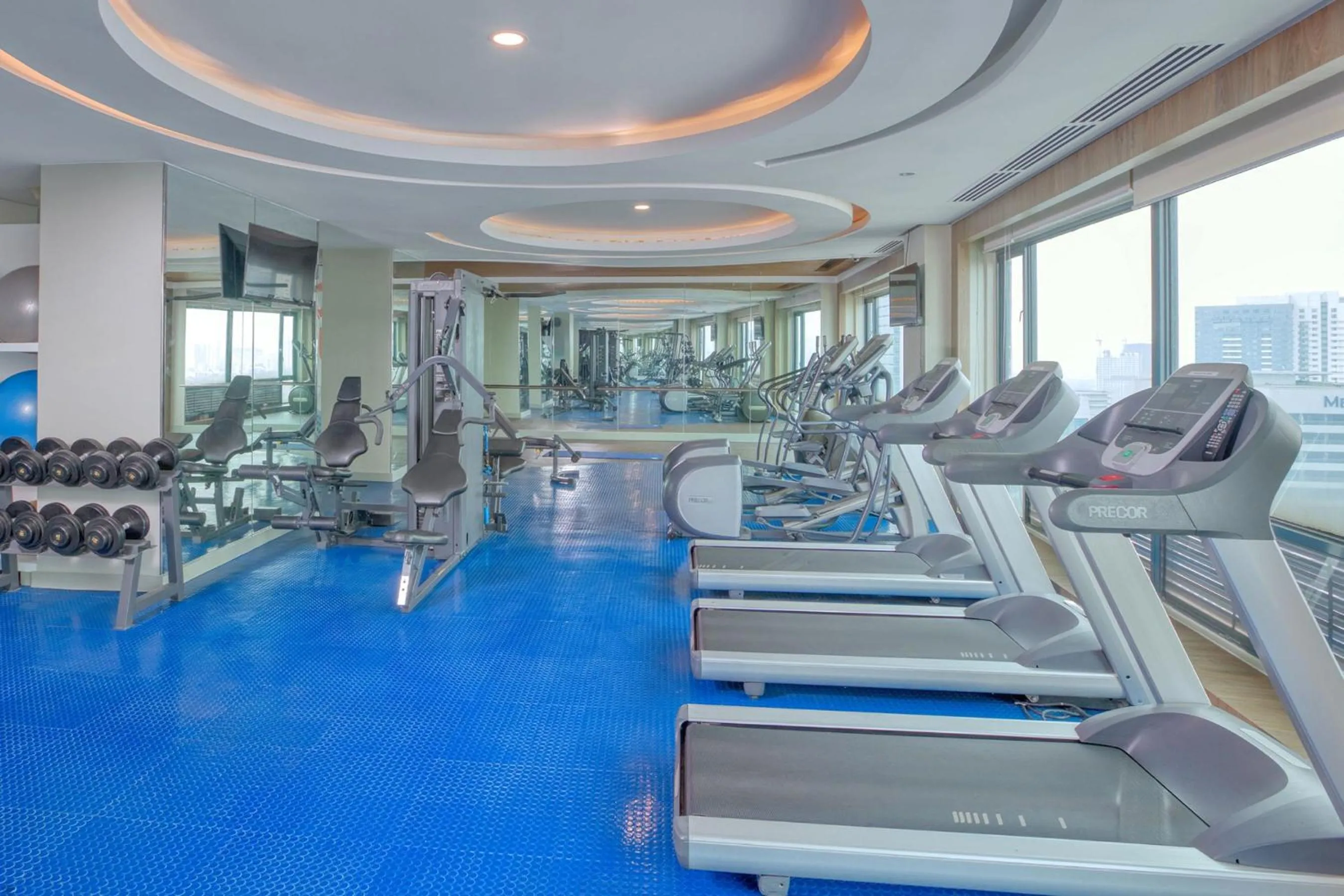 Fitness centre/facilities in Business & Leisure Stay in Eastwood City