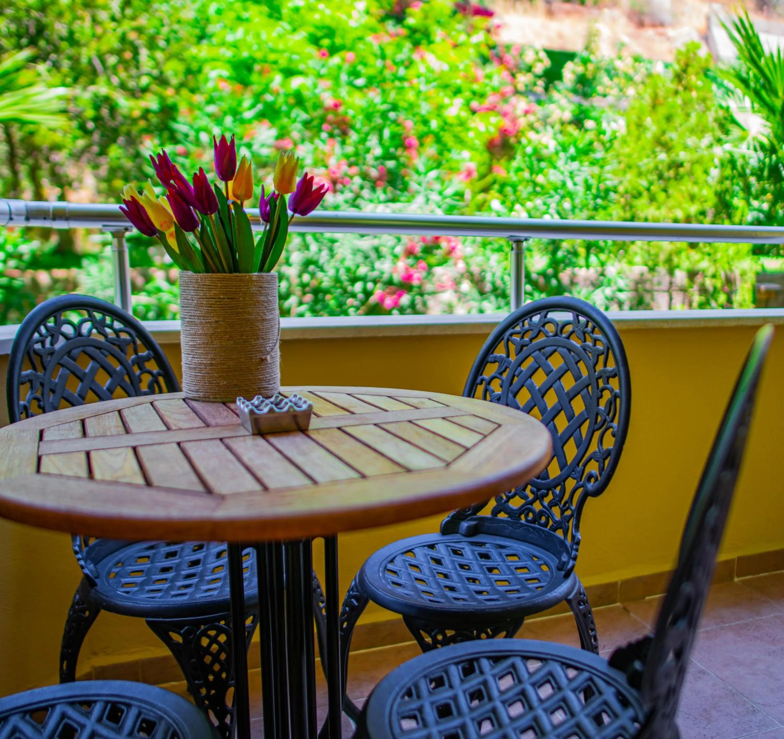 Patio in Dores Residence