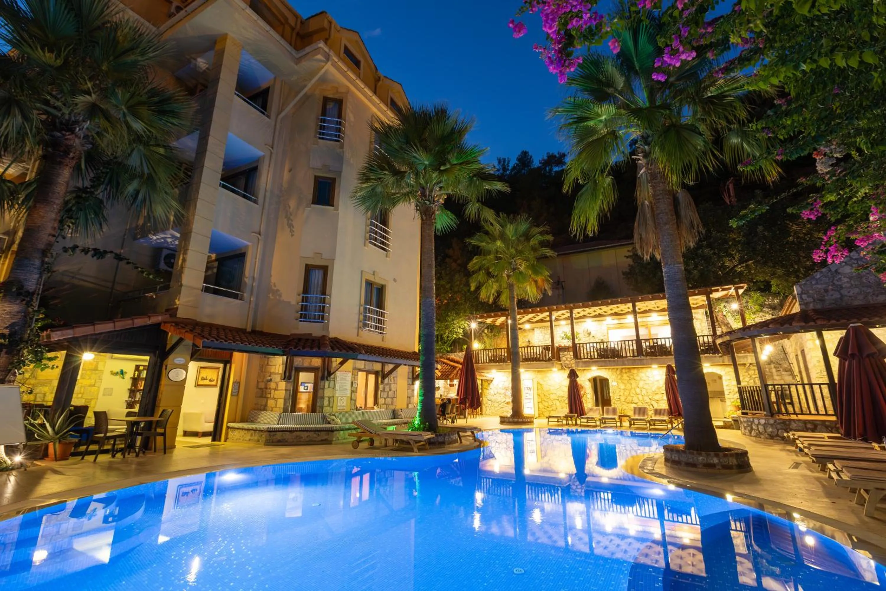 Property building in Dores Residence