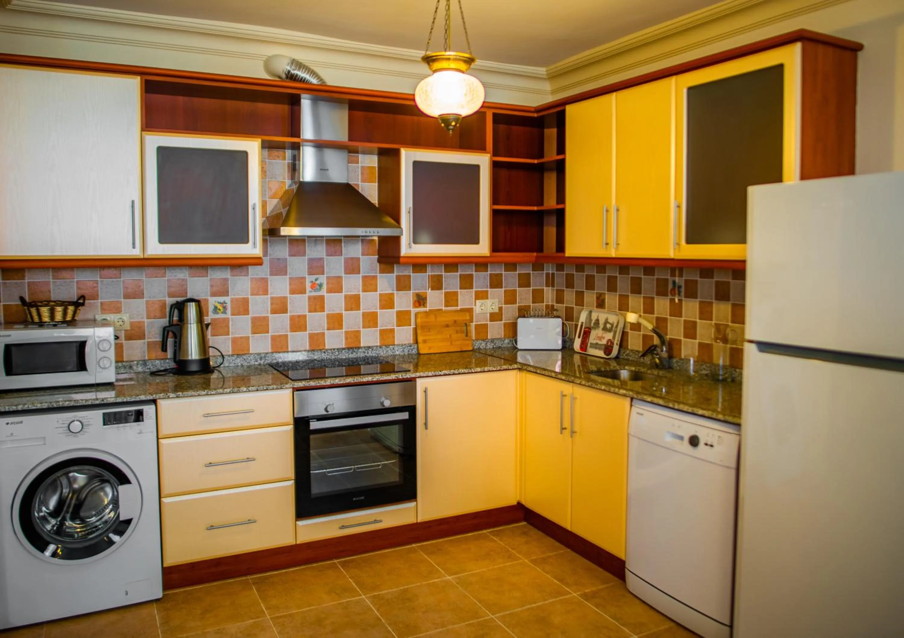 Coffee/tea facilities in Dores Residence