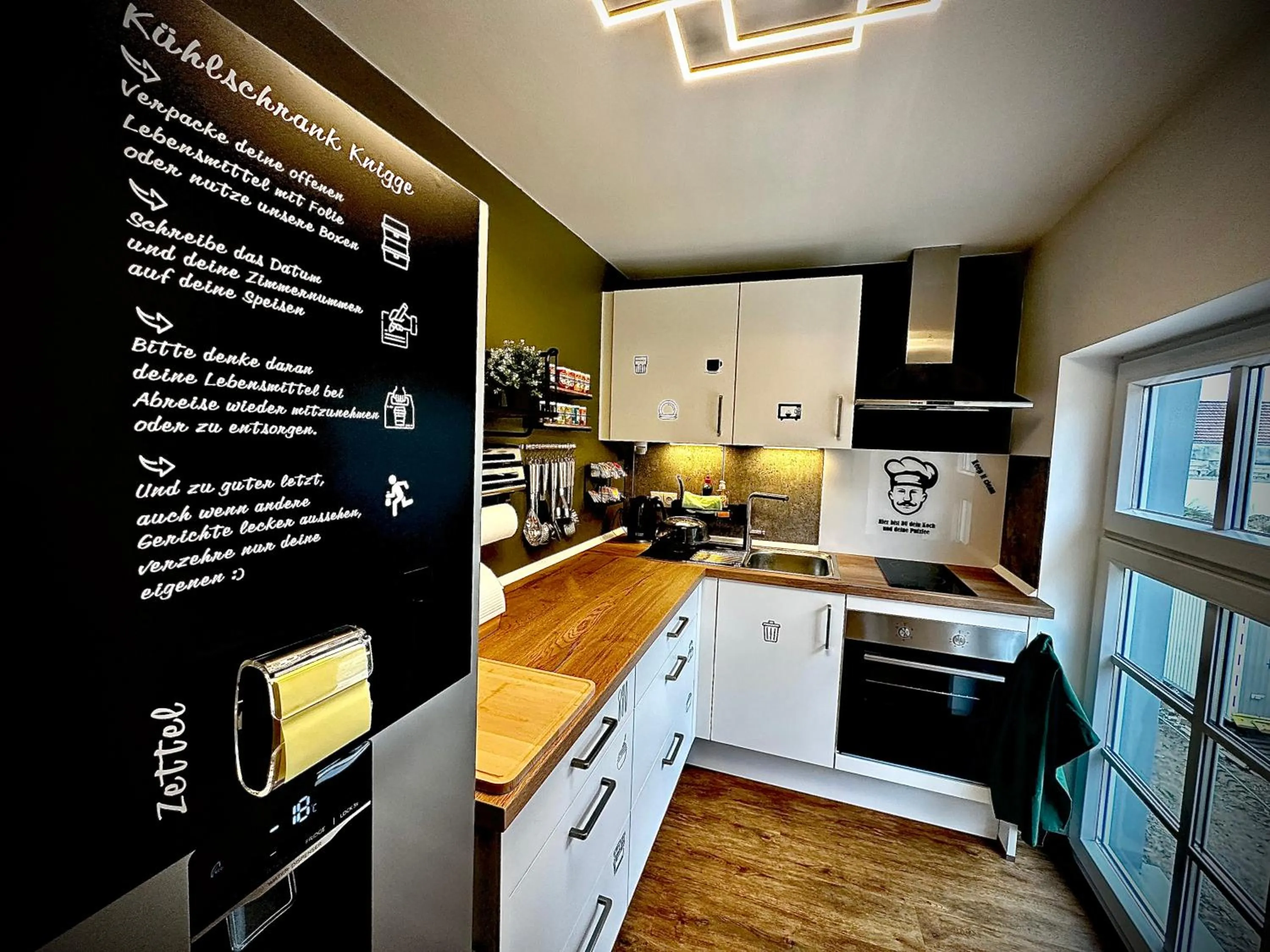 Communal kitchen in Privathotel Riesenbeck