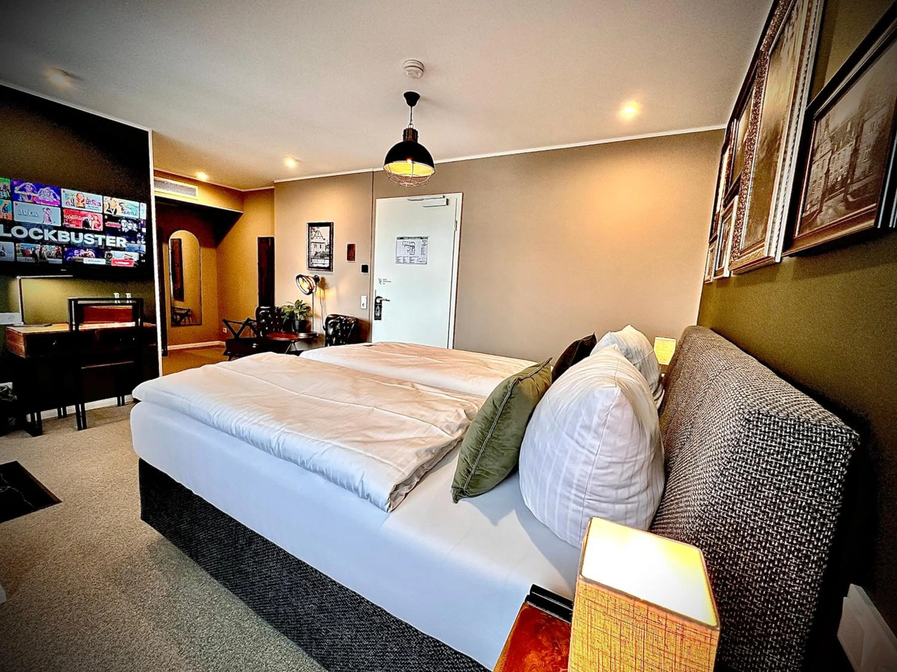 Photo of the whole room, Bed in Privathotel Riesenbeck