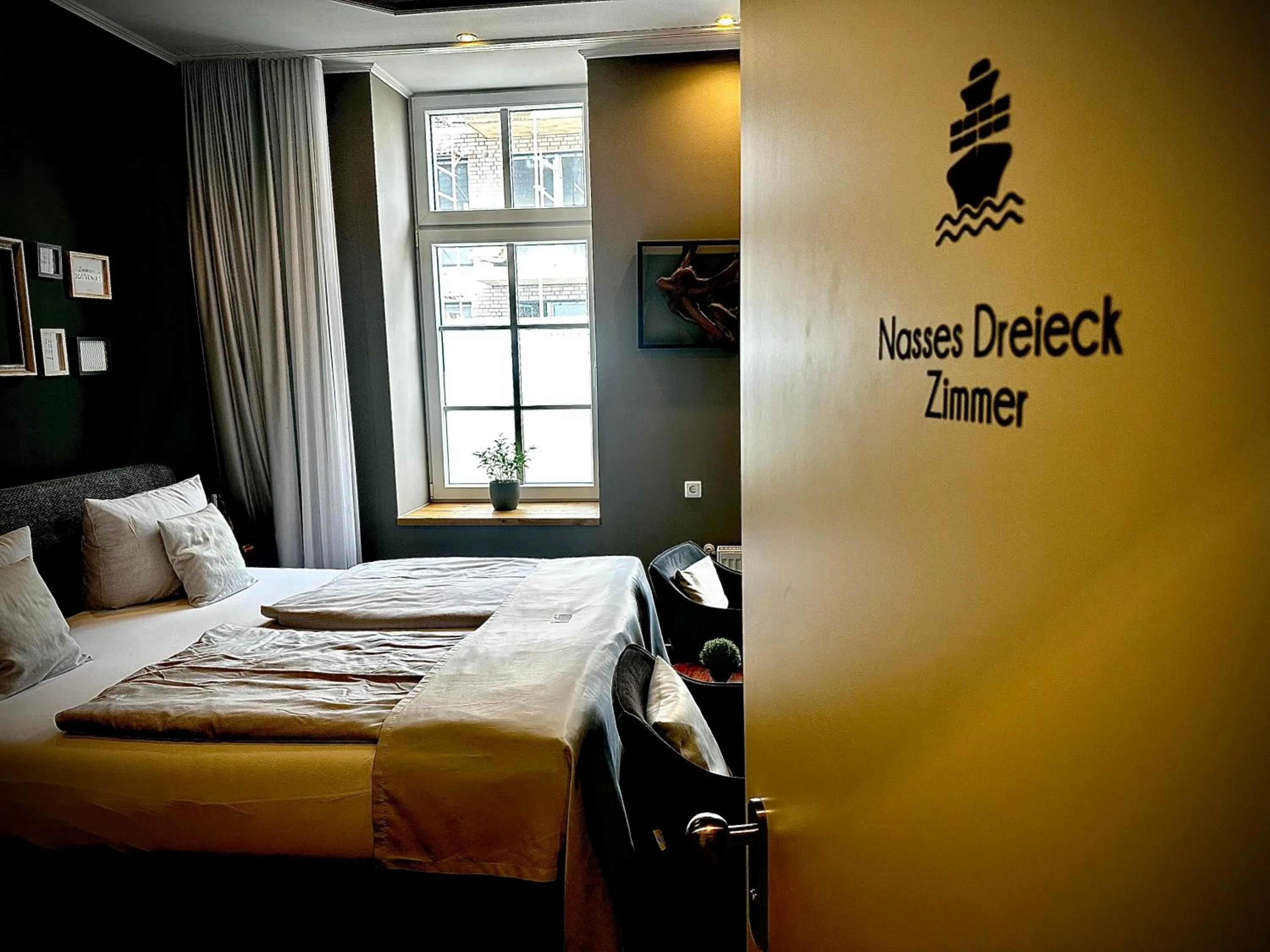 Photo of the whole room, Bed in Privathotel Riesenbeck