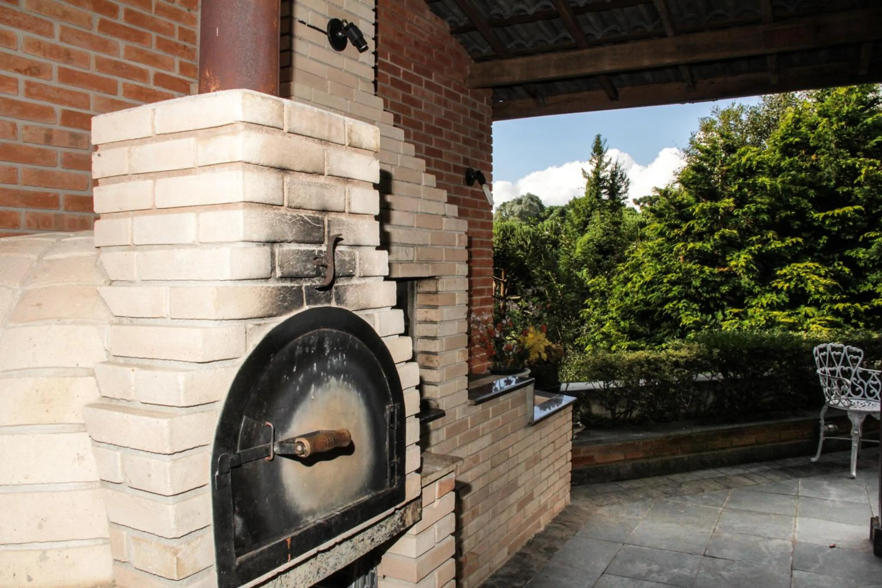 BBQ facilities in Villa da Esperança