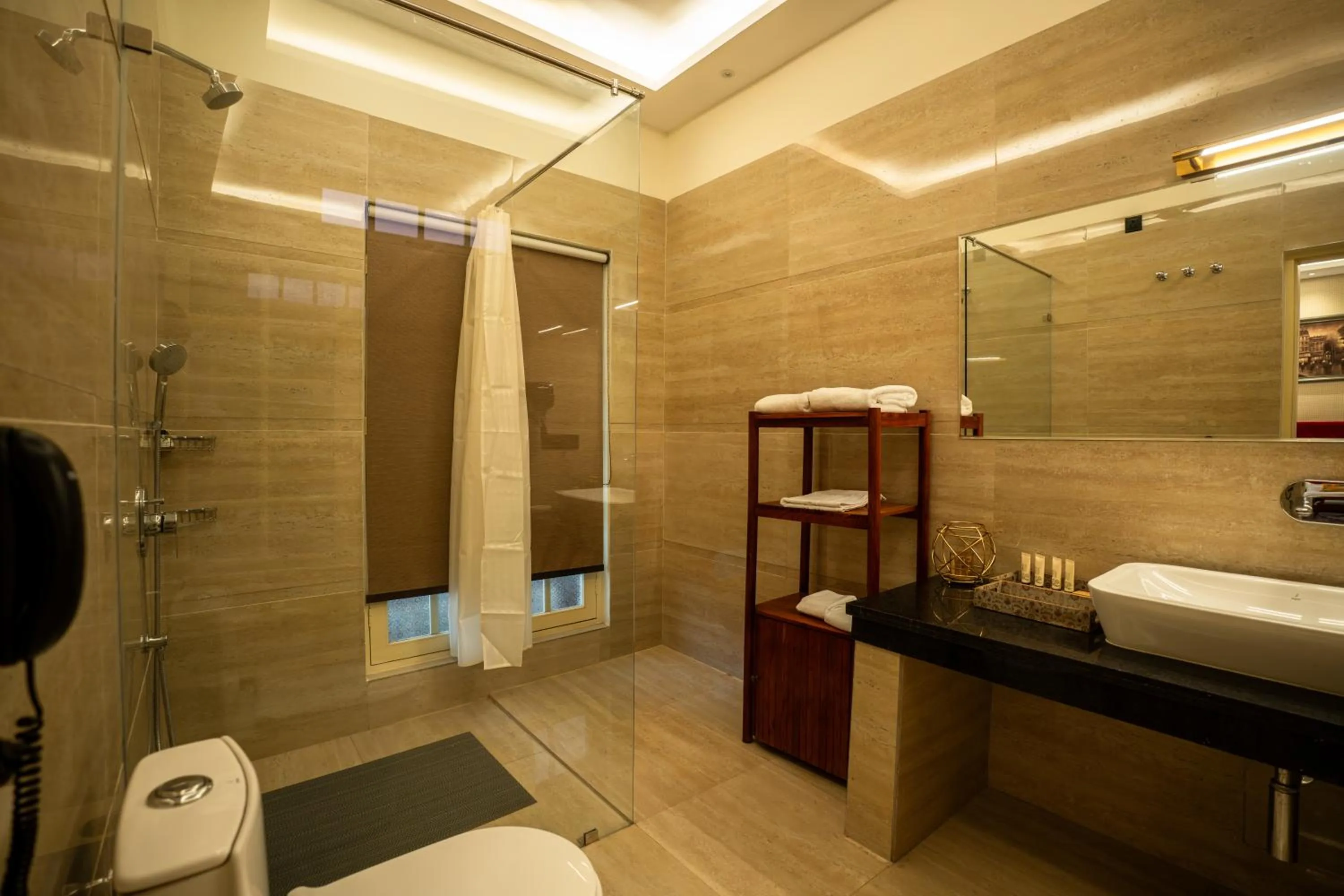 Bathroom in Dolce Vita - Luxury Vacation Villas
