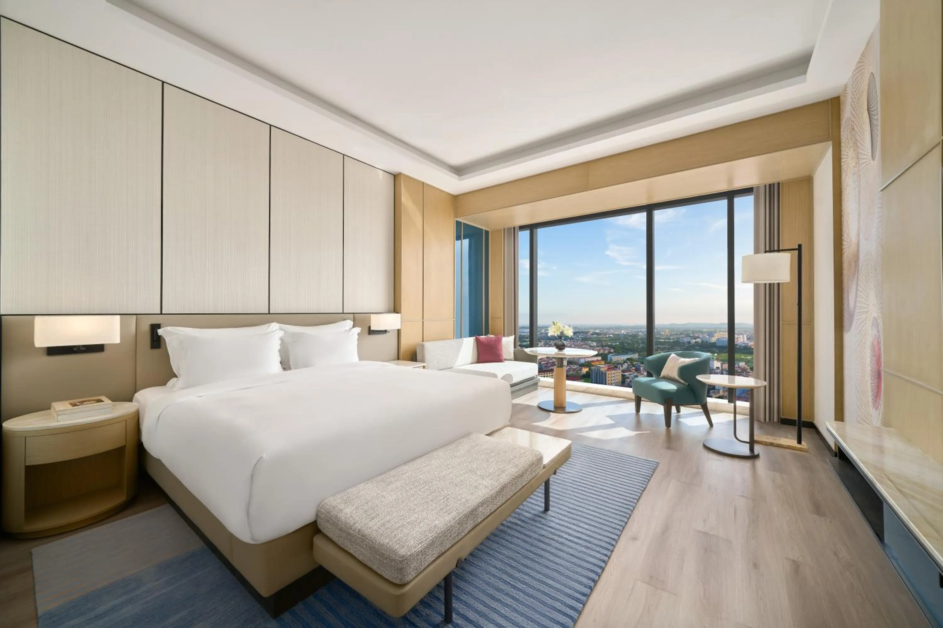 Bedroom, Bed in Vinpearl Hotel Bắc Ninh