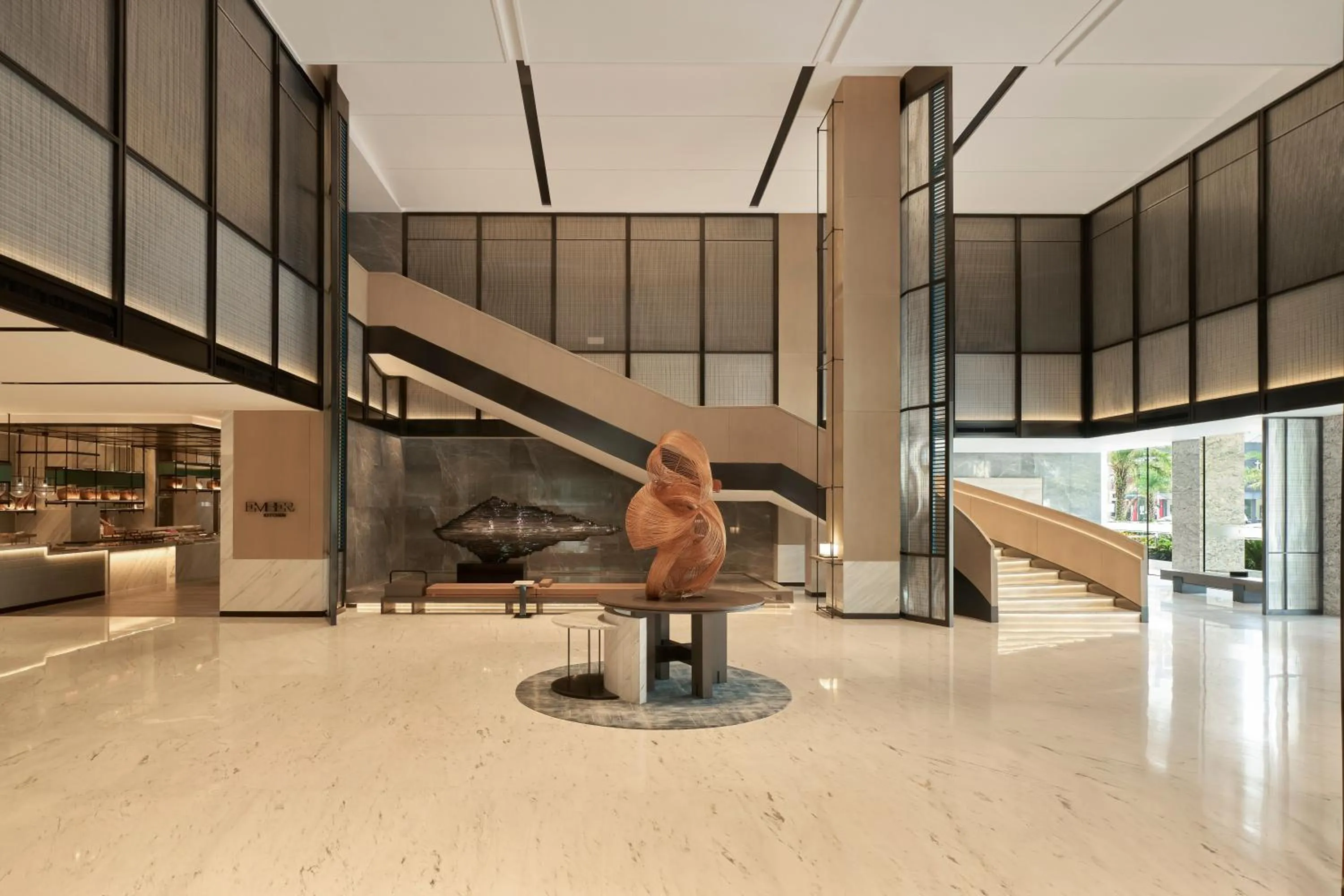 Lobby or reception in Vinpearl Hotel Bắc Ninh