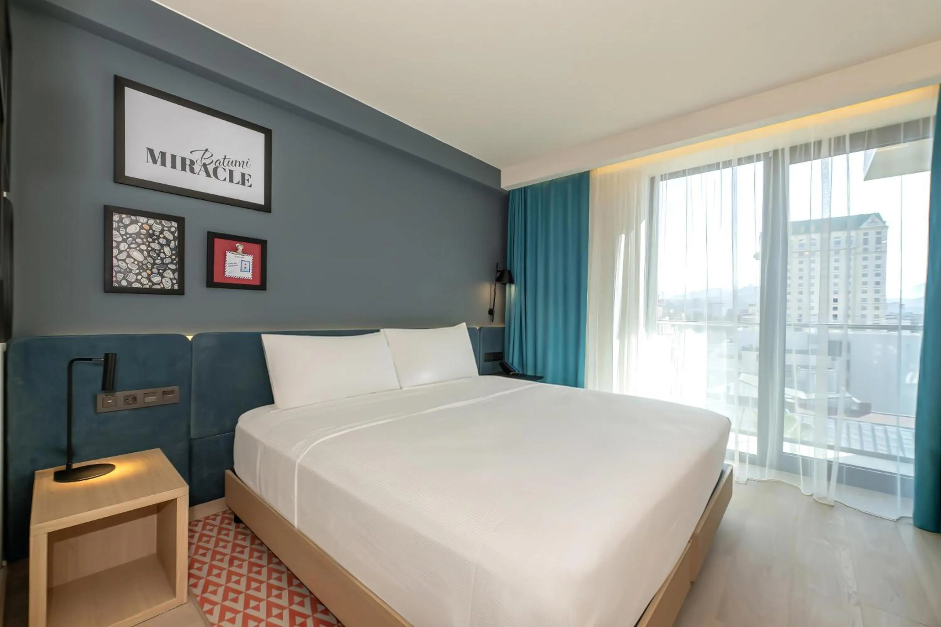 Bed in Hampton By Hilton Batumi Center