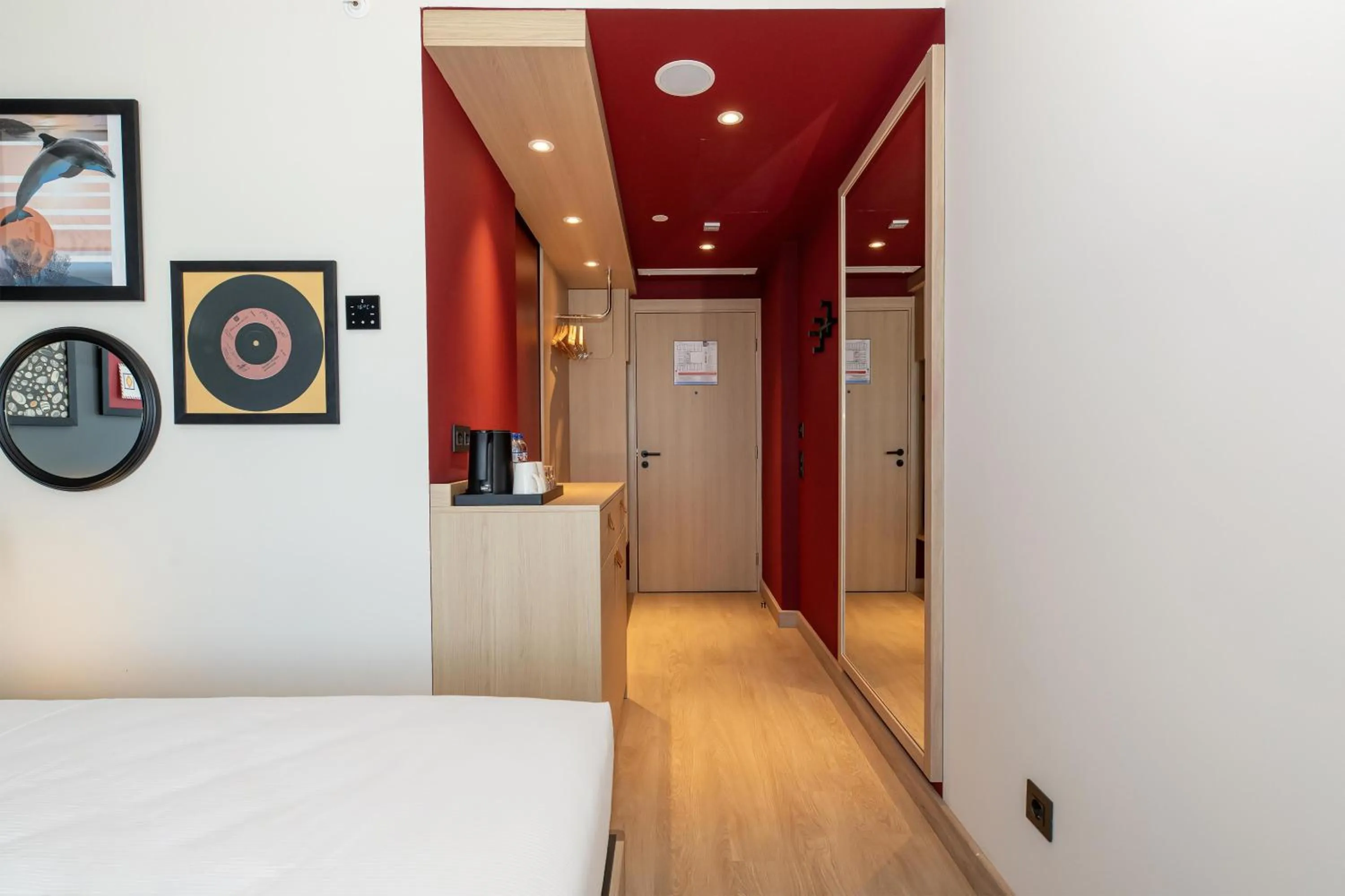 Photo of the whole room, Bed in Hampton By Hilton Batumi Center