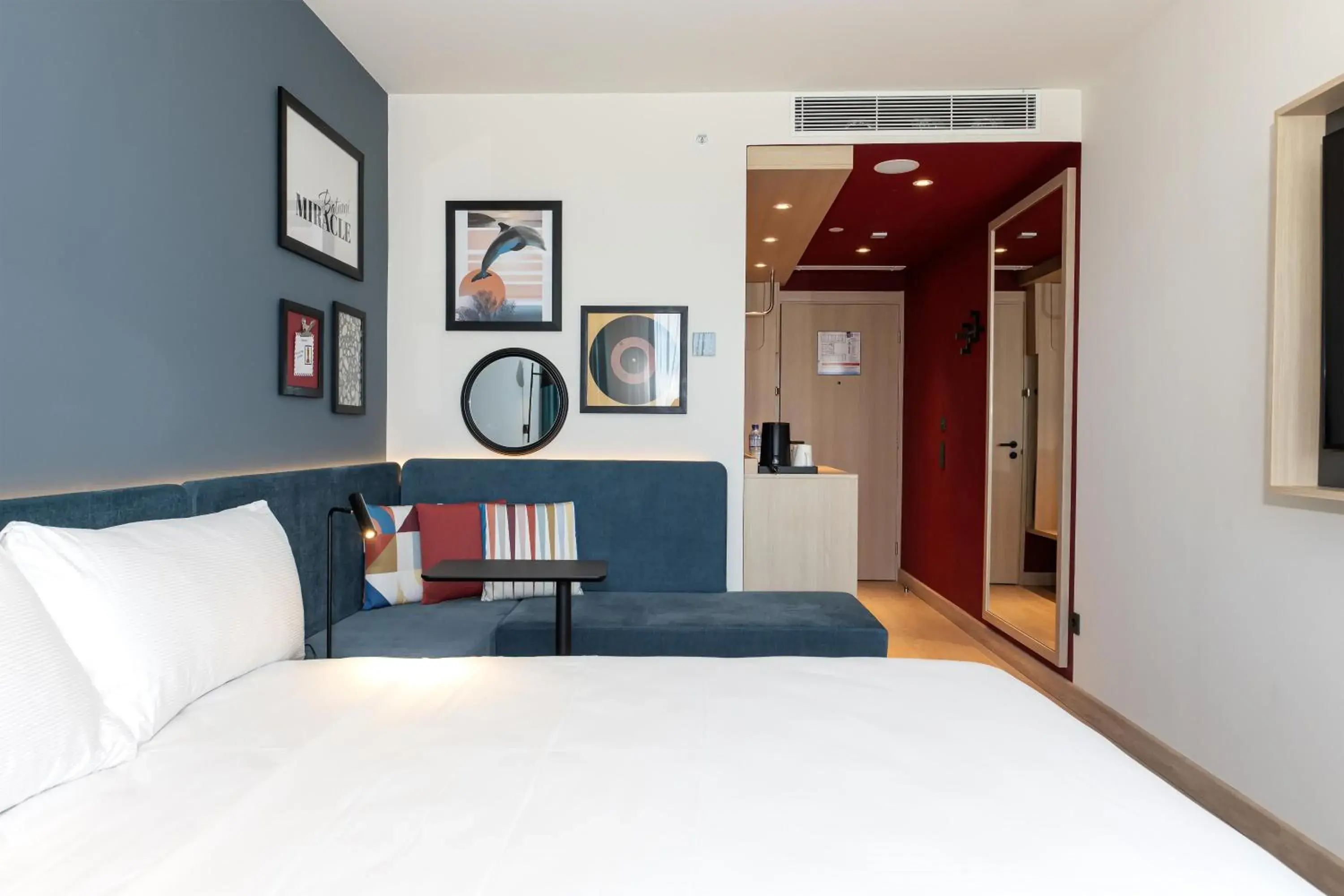 Queen Room with Sofa Bed in Hampton By Hilton Batumi Center Queen Room with Sofa Bed in Hampton By Hilton Batumi Center