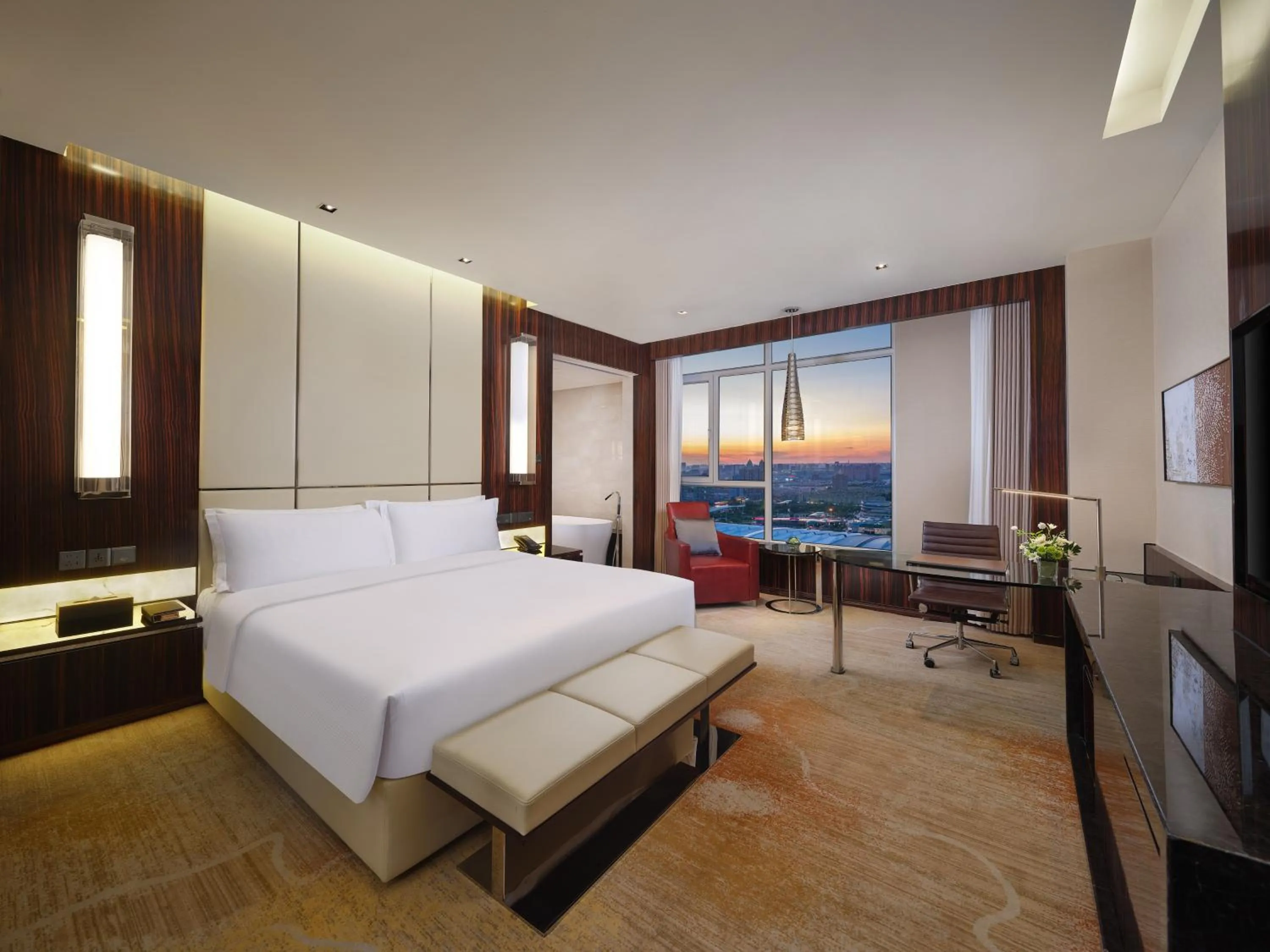 Photo of the whole room, Bed in Hilton Harbin Exhibition Center