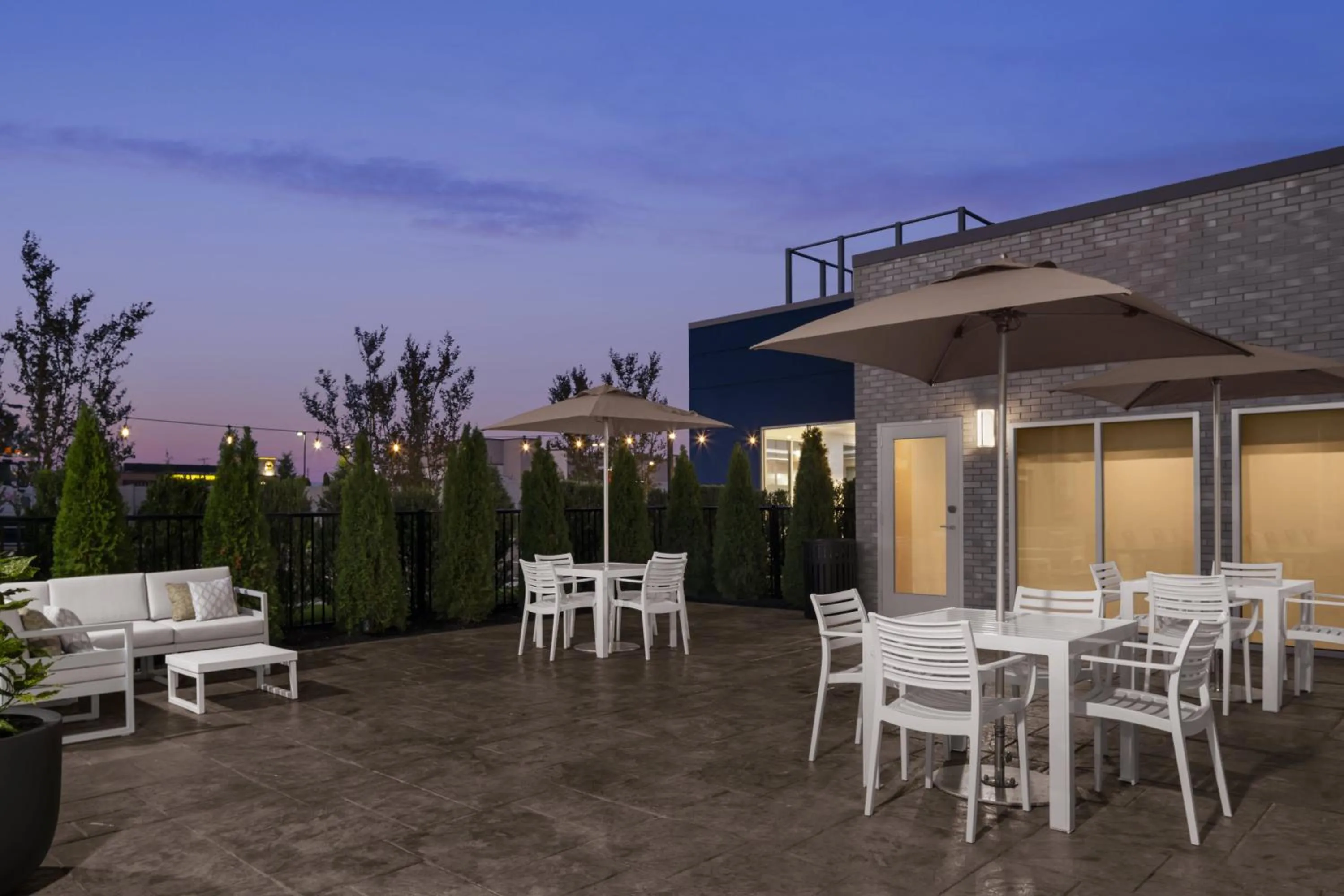 Balcony/Terrace in Hampton Inn & Suites By Hilton Long Island Farmingdale