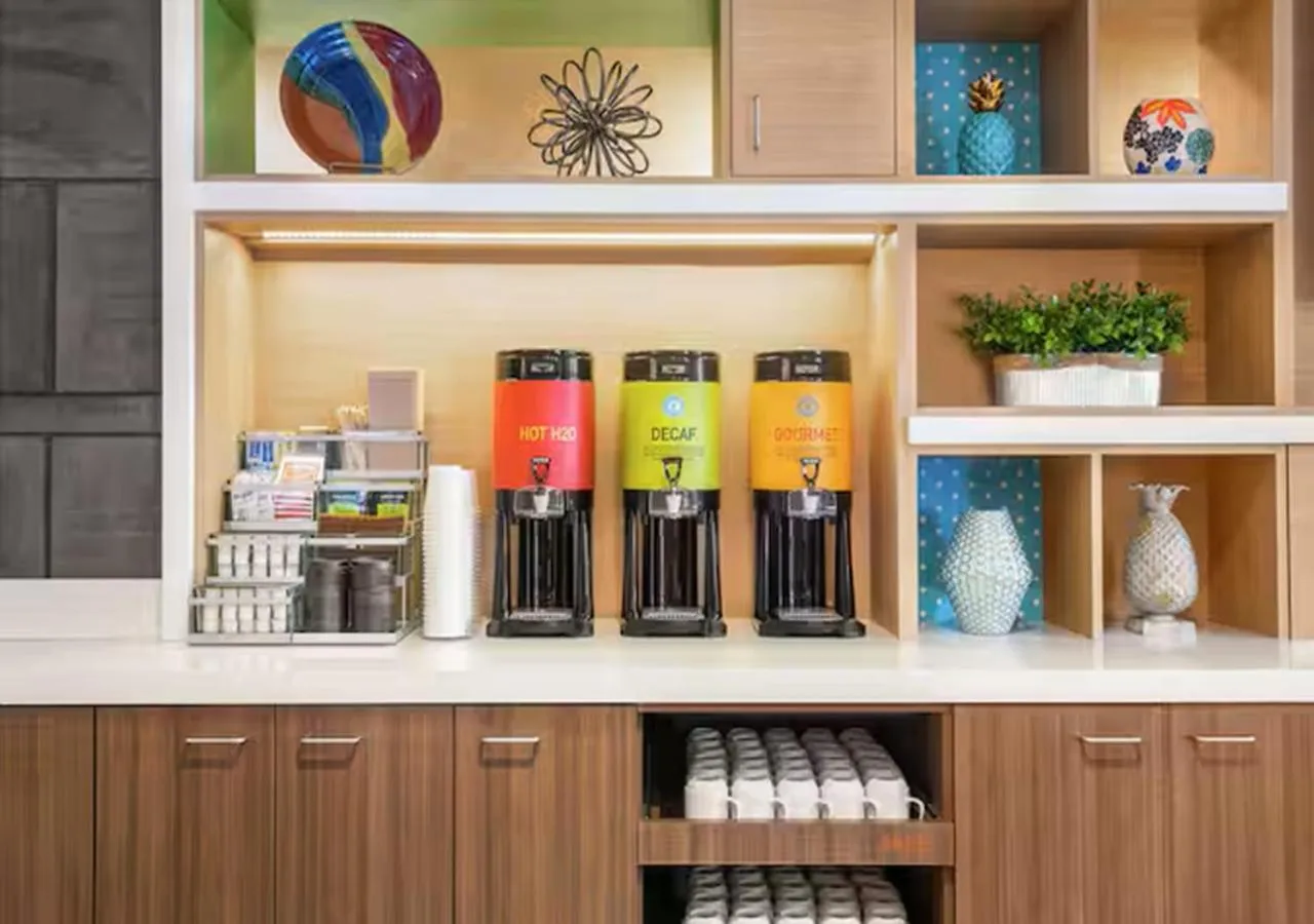 Food and drinks in Home2 Suites By Hilton New Braunfels